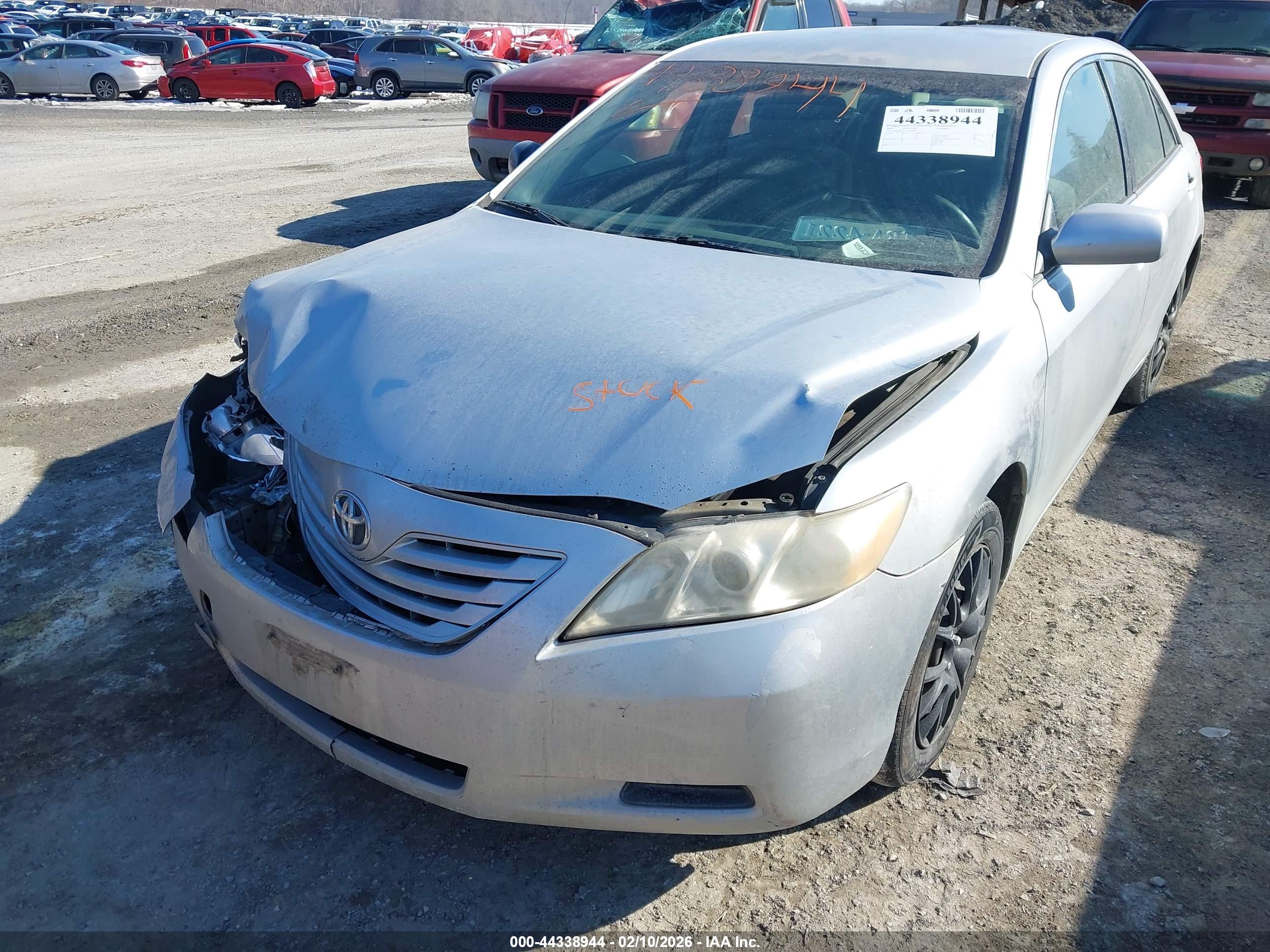 TOYOTA CAMRY image 6