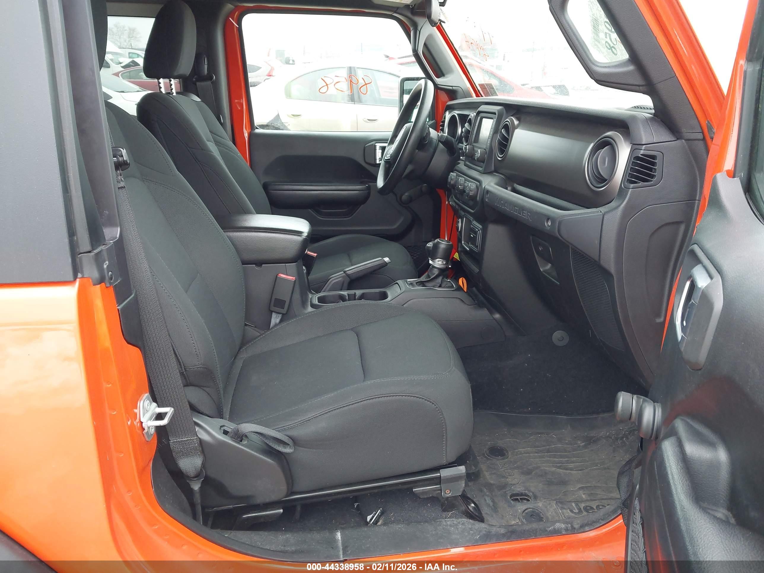 JEEP WRANGLER image 5