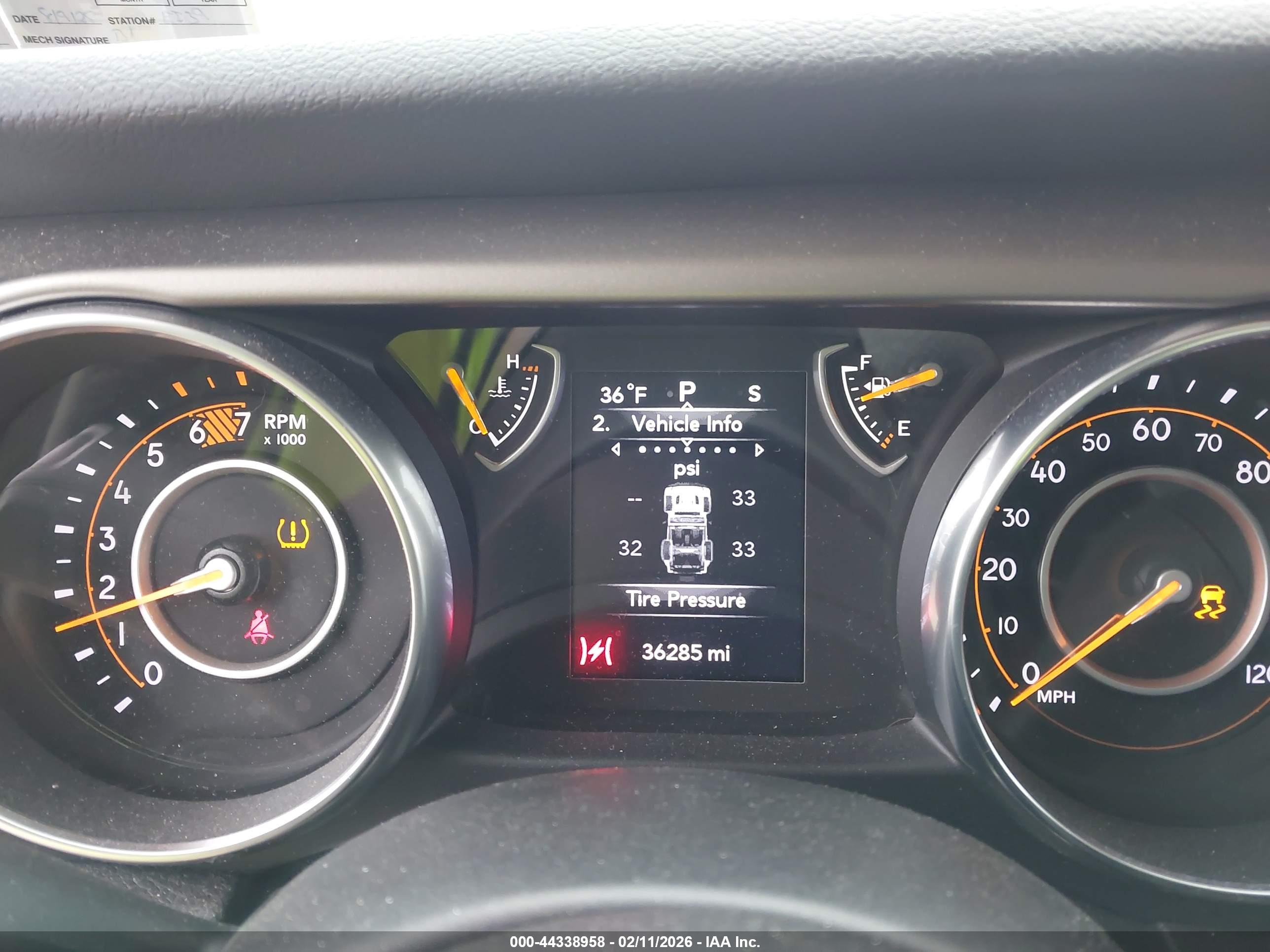 JEEP WRANGLER image 7