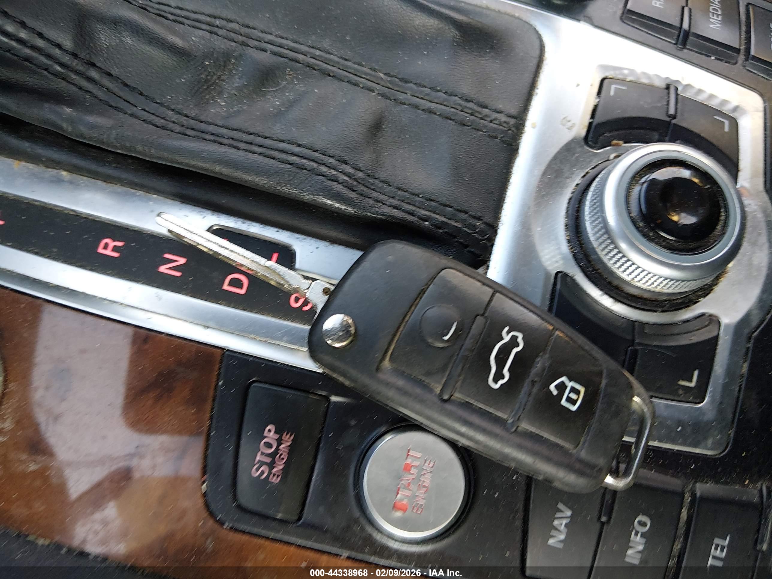 AUDI Q7 image 11