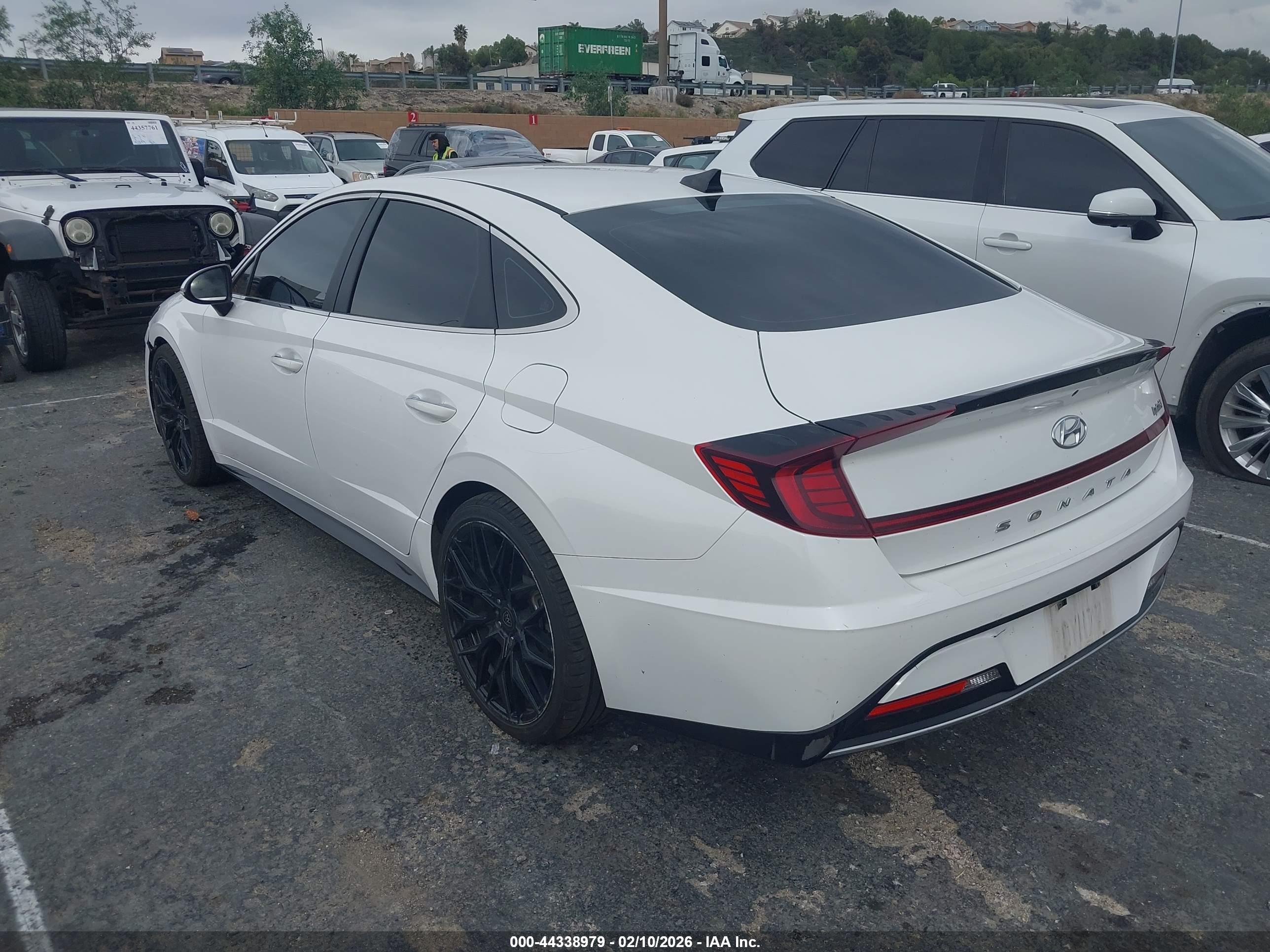 HYUNDAI SONATA image 3