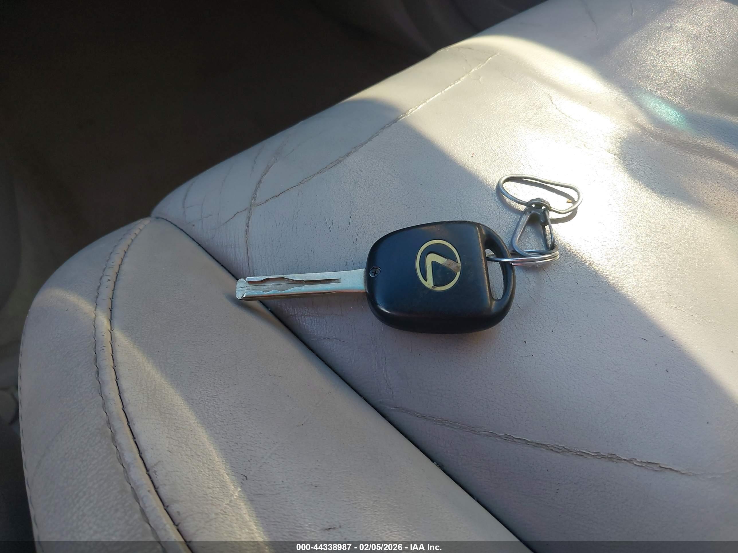 LEXUS RX image 11
