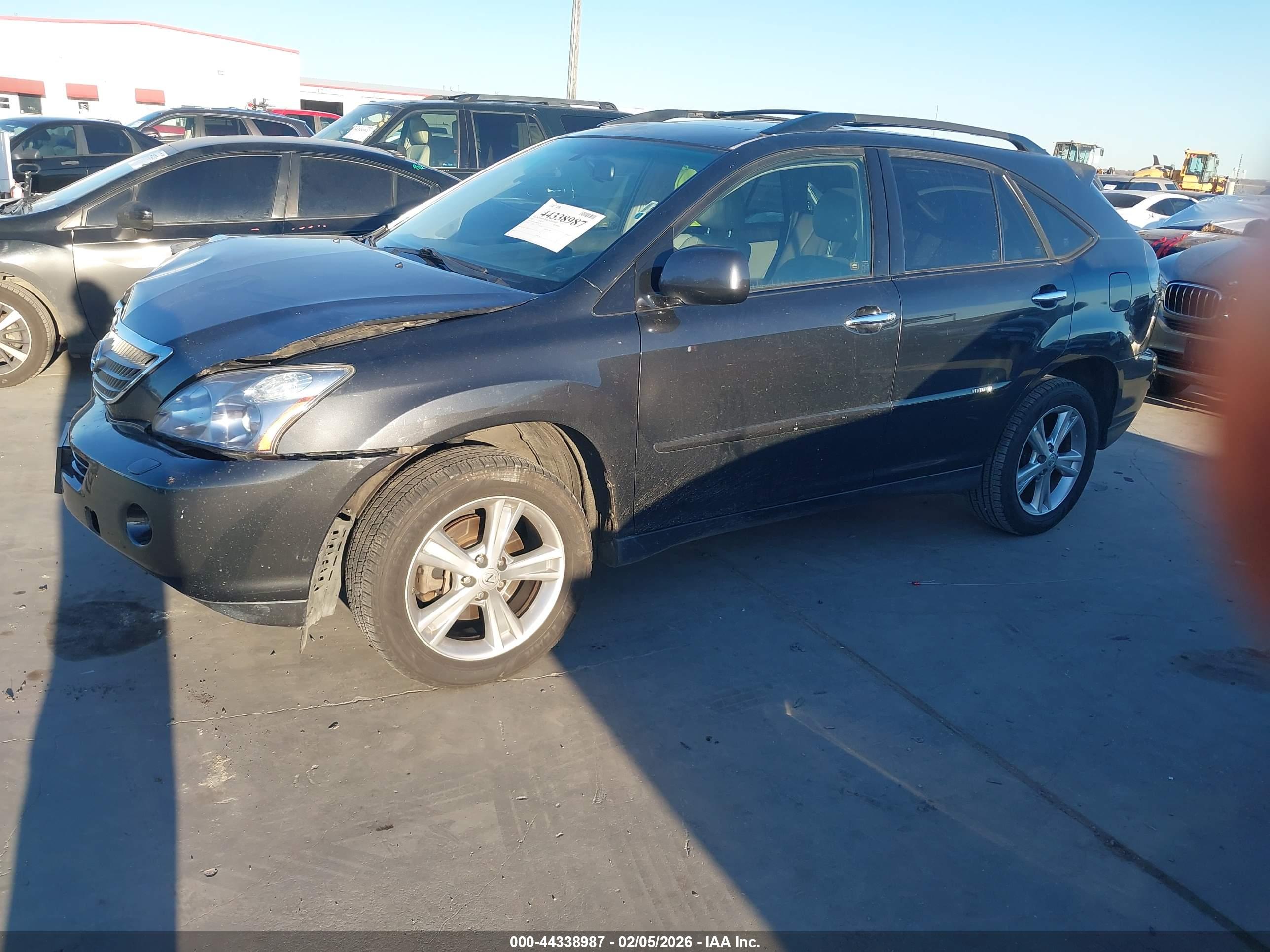 LEXUS RX image 2