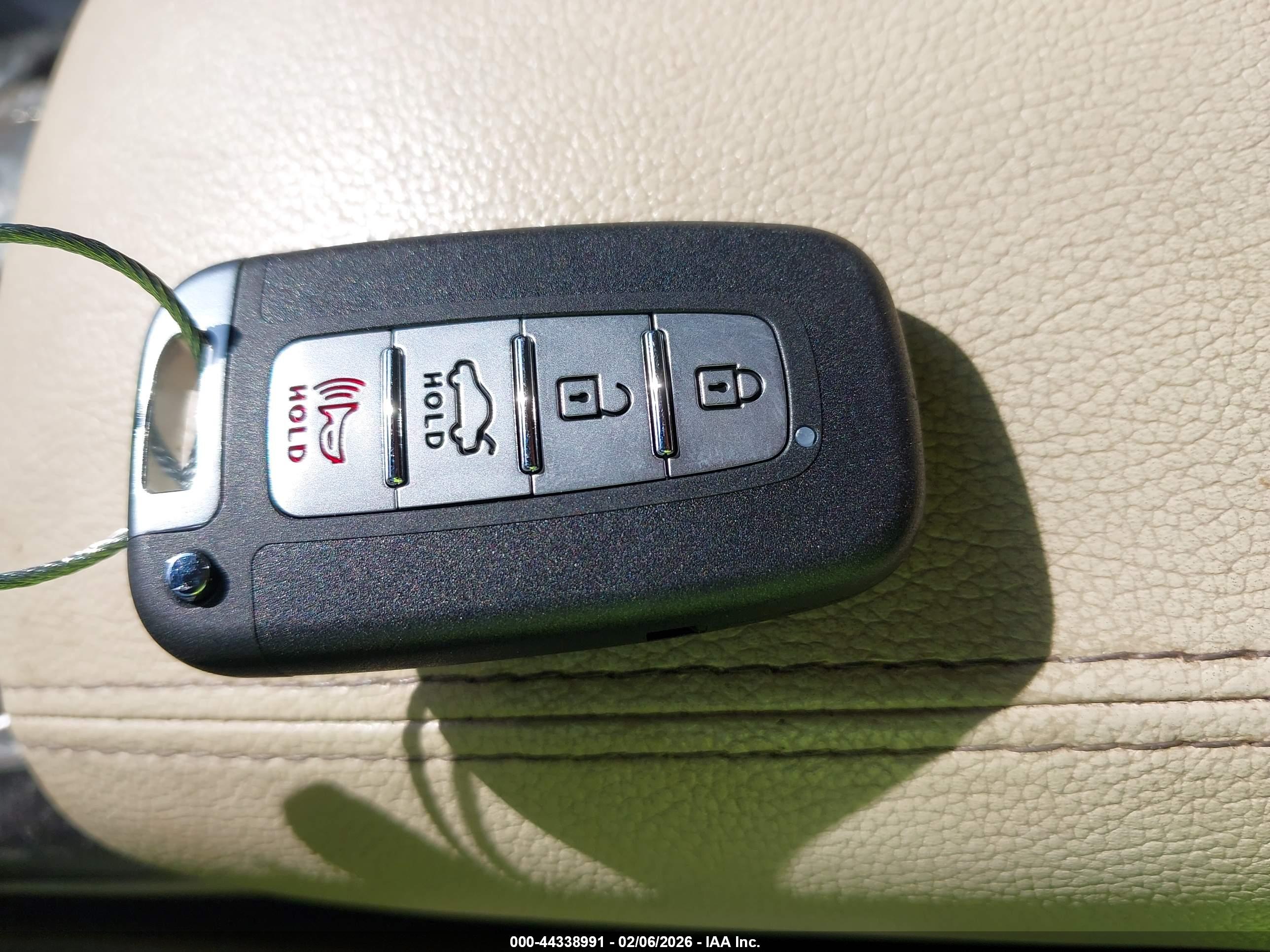 KIA CADENZA image 11
