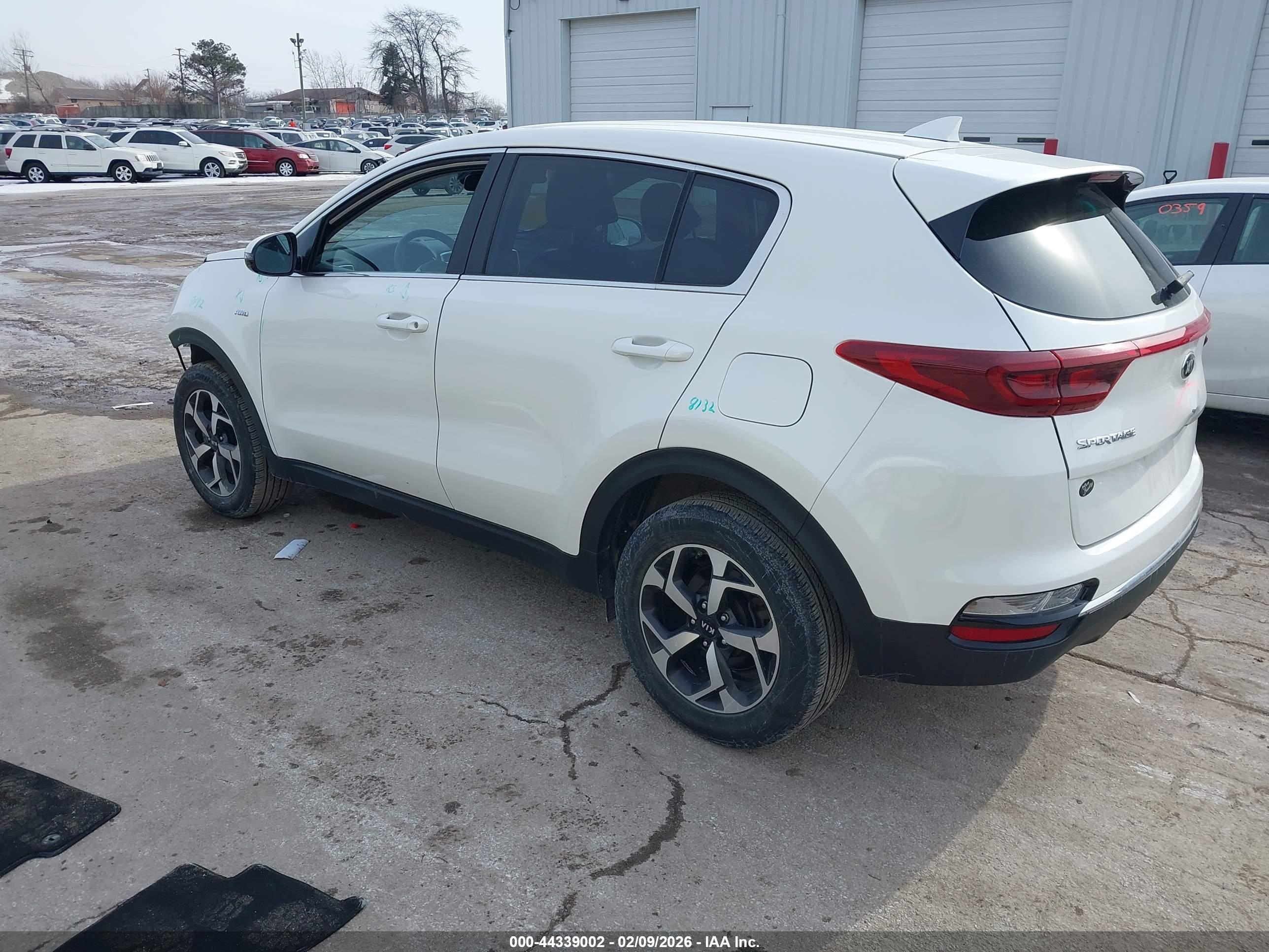 KIA SPORTAGE image 3