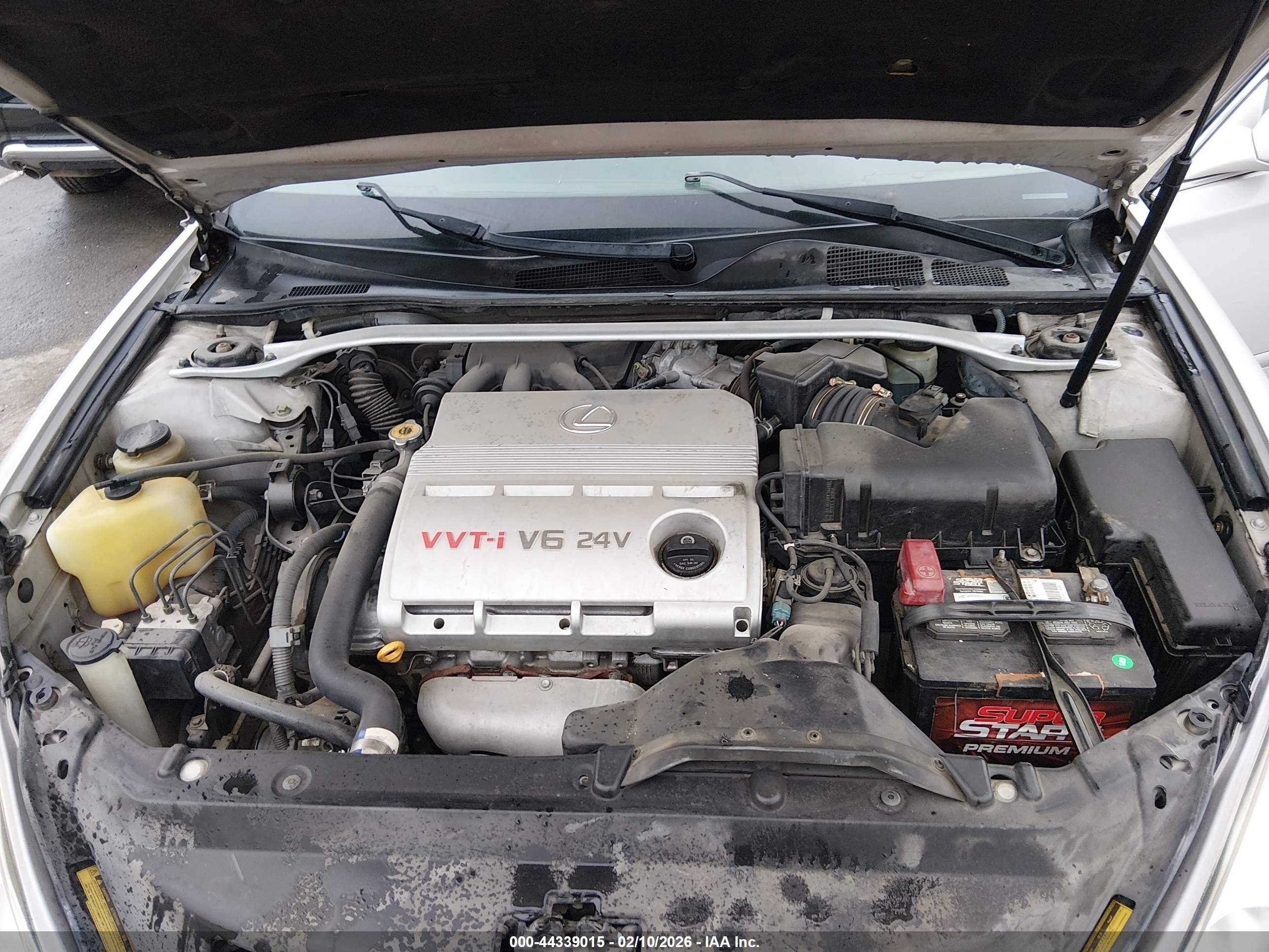 LEXUS ES image 10