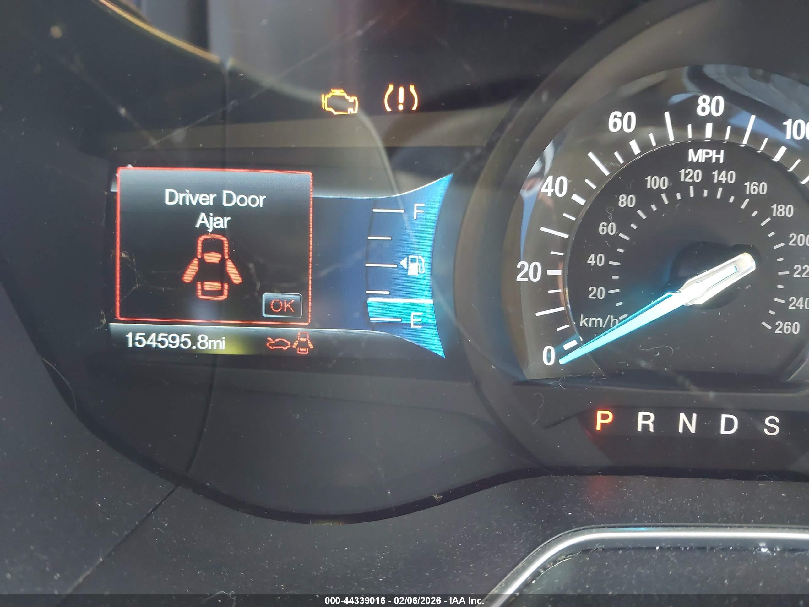 FORD FUSION image 7