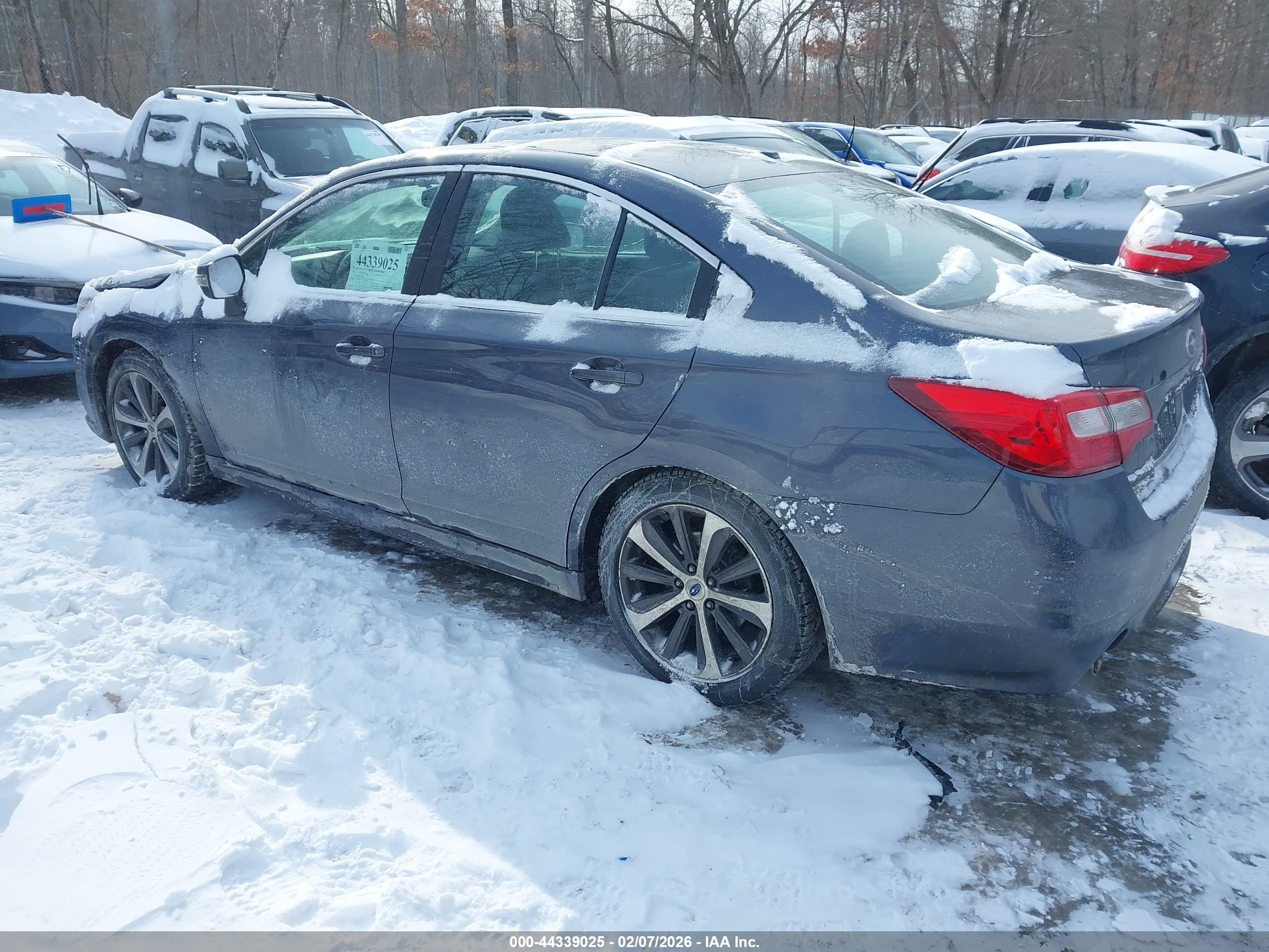 SUBARU LEGACY image 3