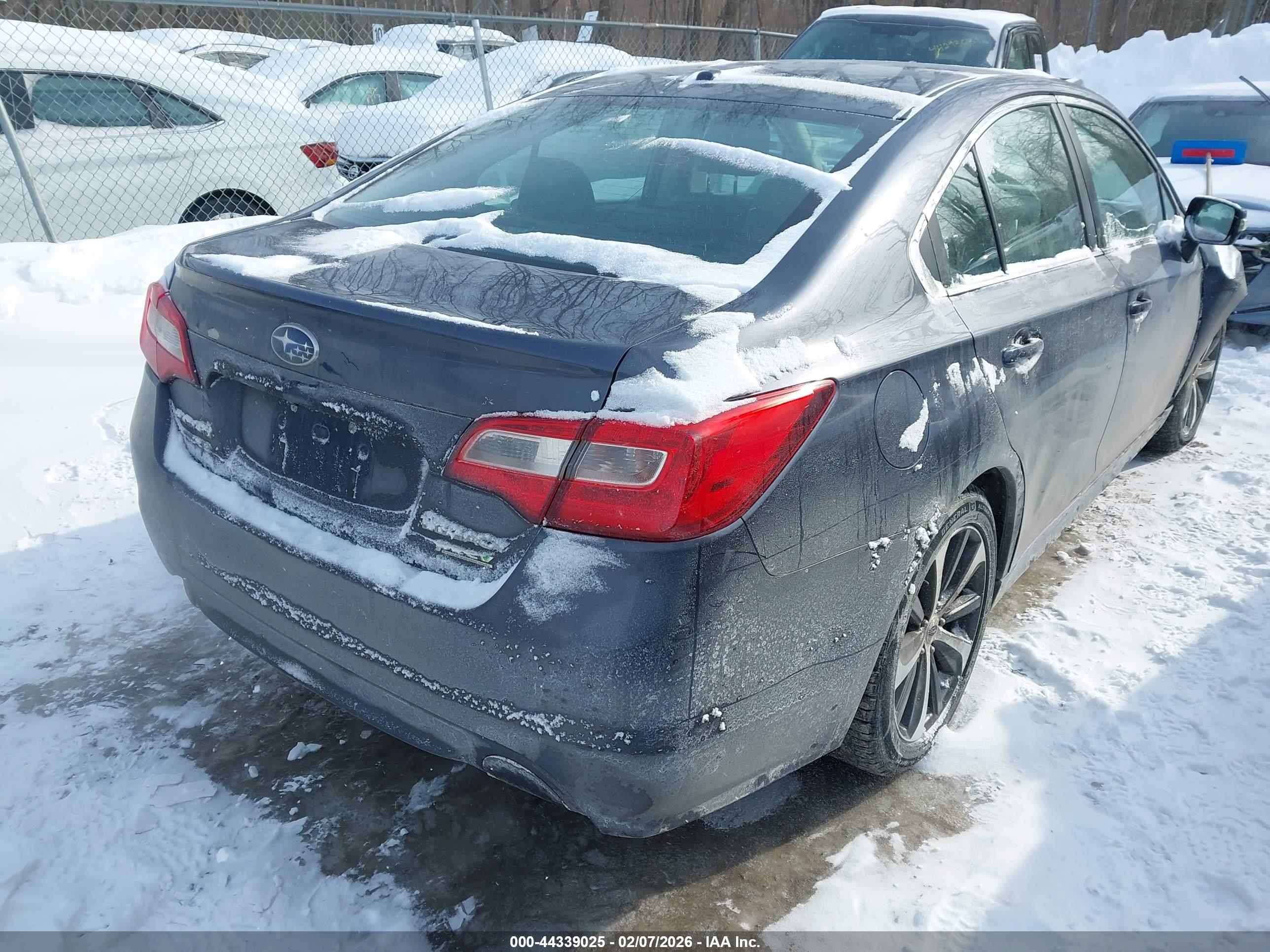 SUBARU LEGACY image 4