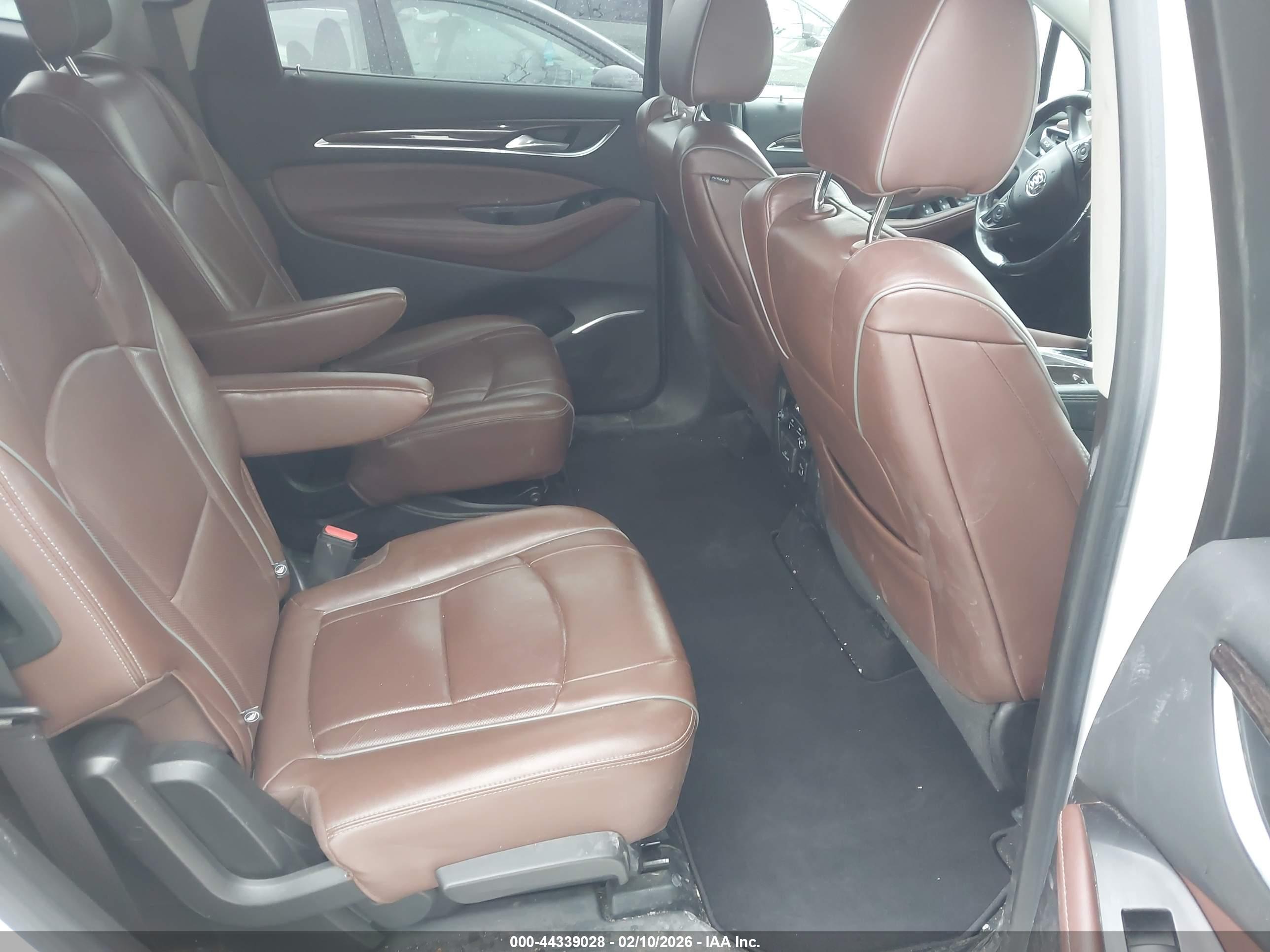 BUICK ENCLAVE image 8