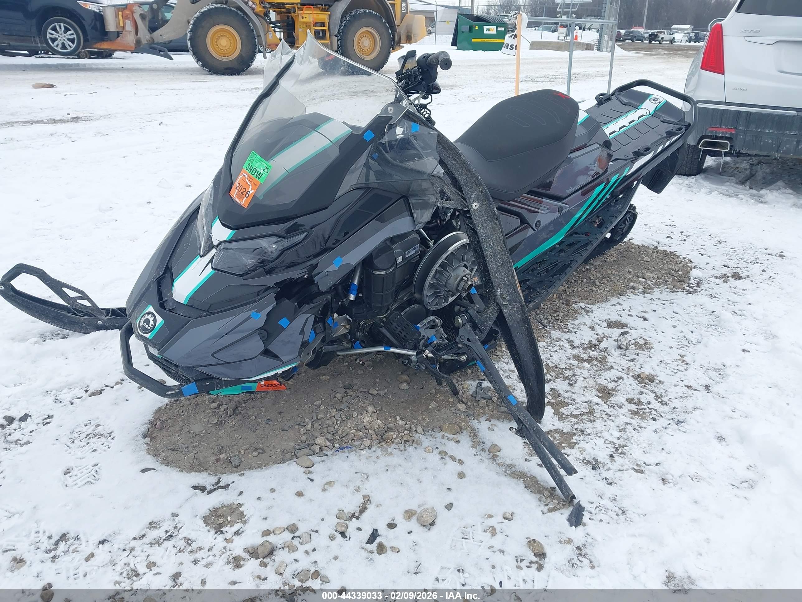 SKI-DOO SNOWMOBILE image 2