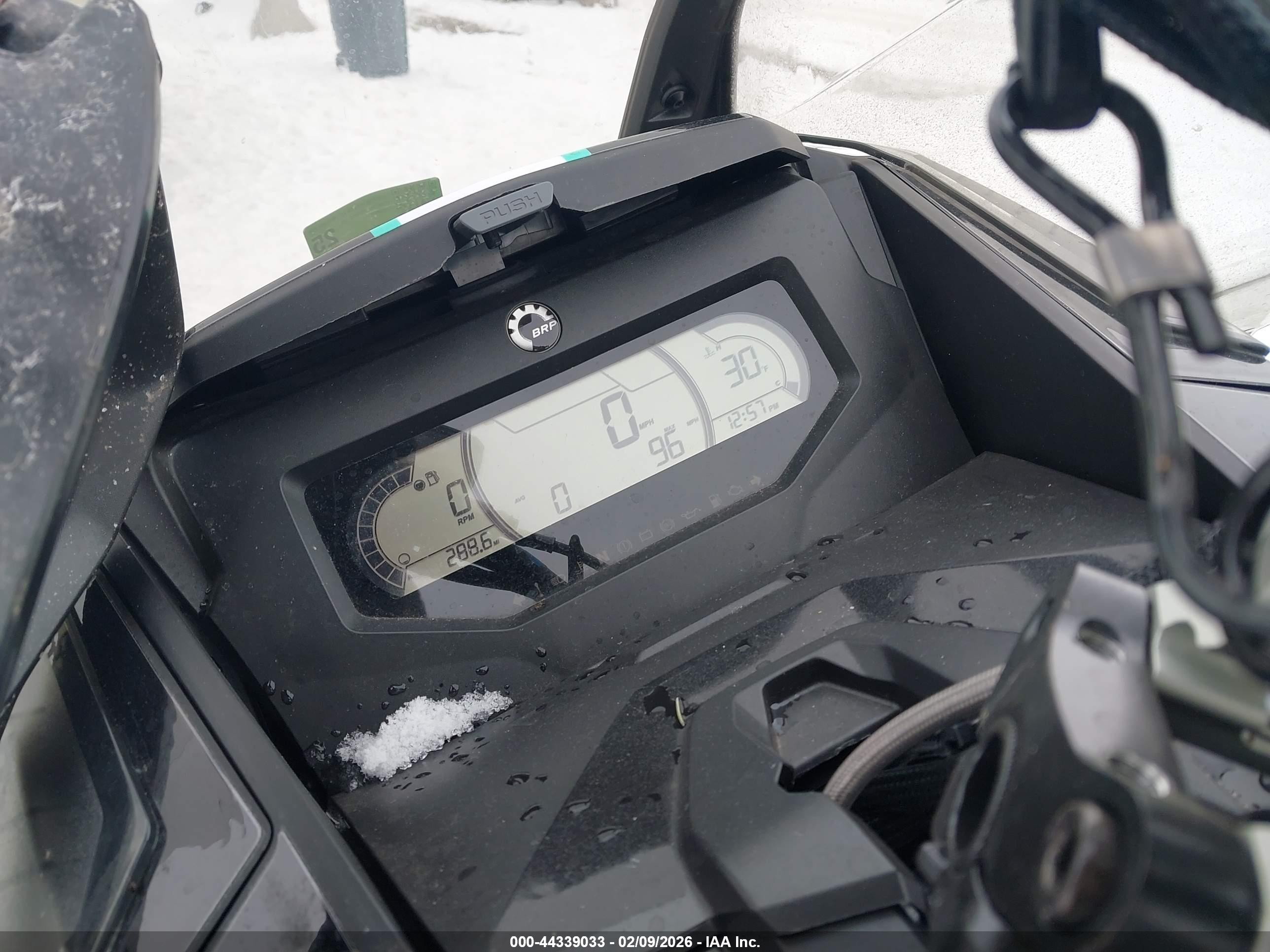 SKI-DOO SNOWMOBILE image 7