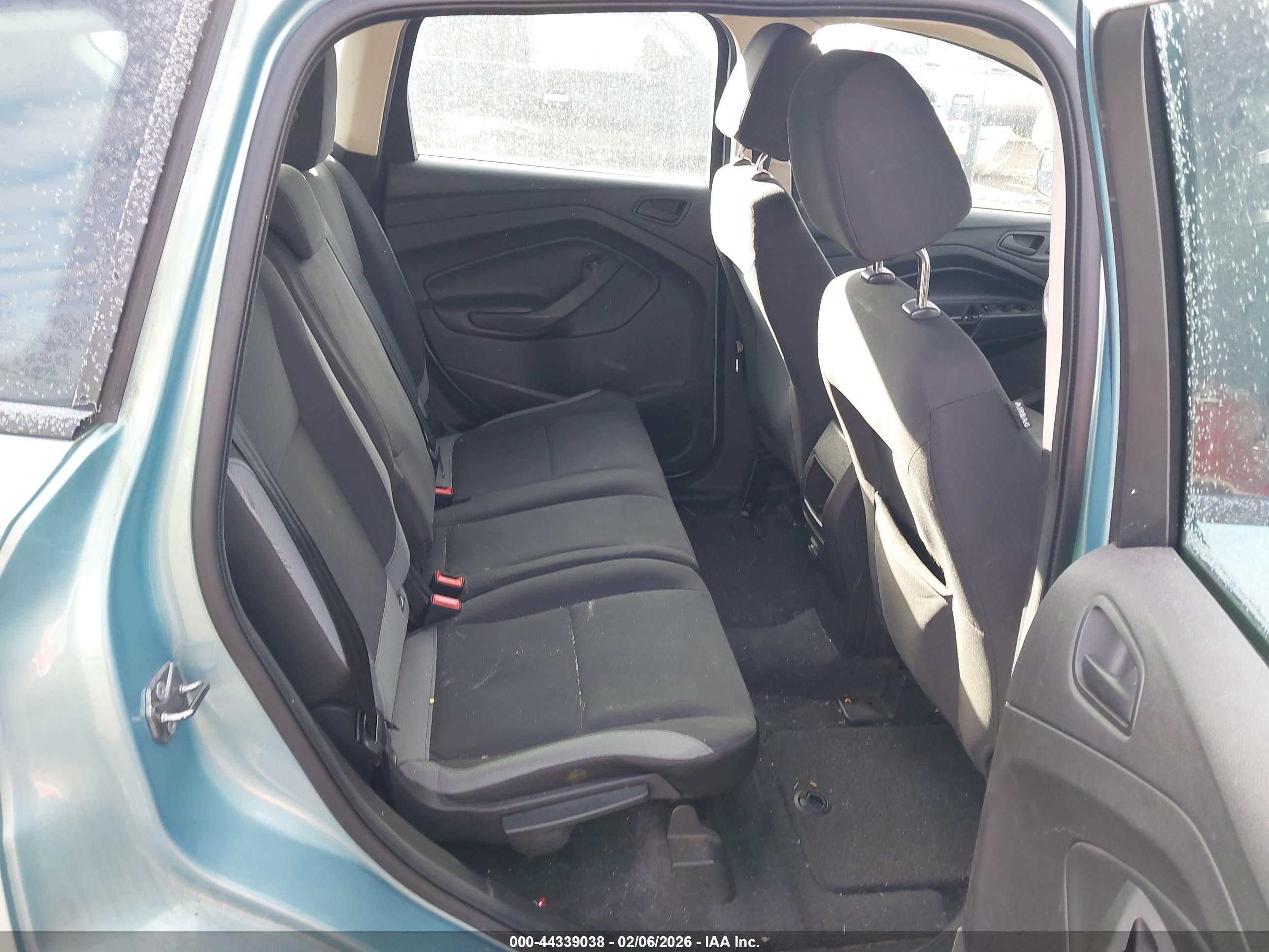 FORD ESCAPE image 8