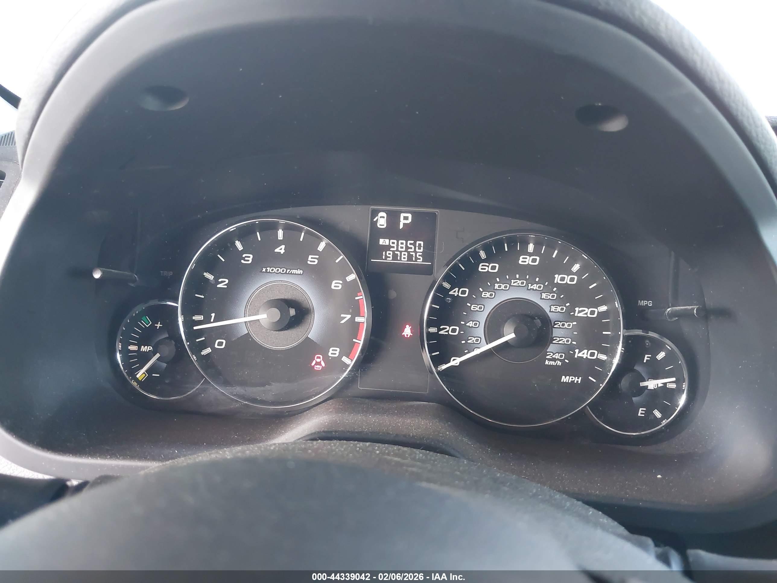 SUBARU OUTBACK image 7
