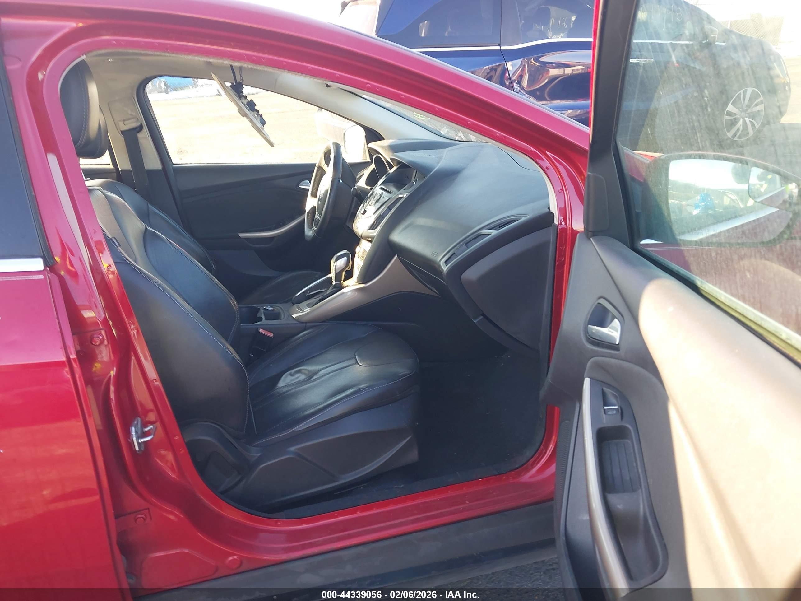 FORD FOCUS image 5