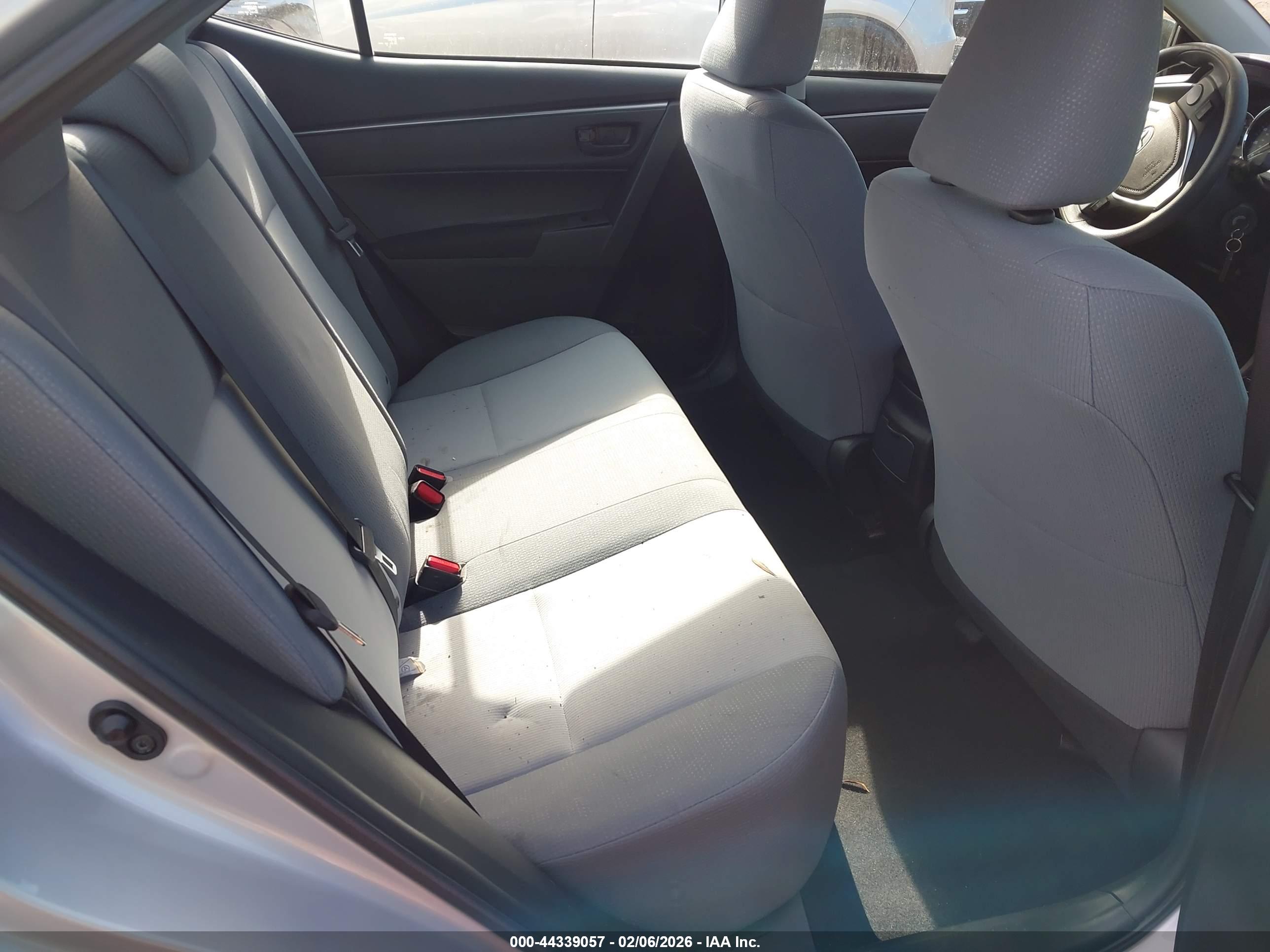 TOYOTA COROLLA image 8