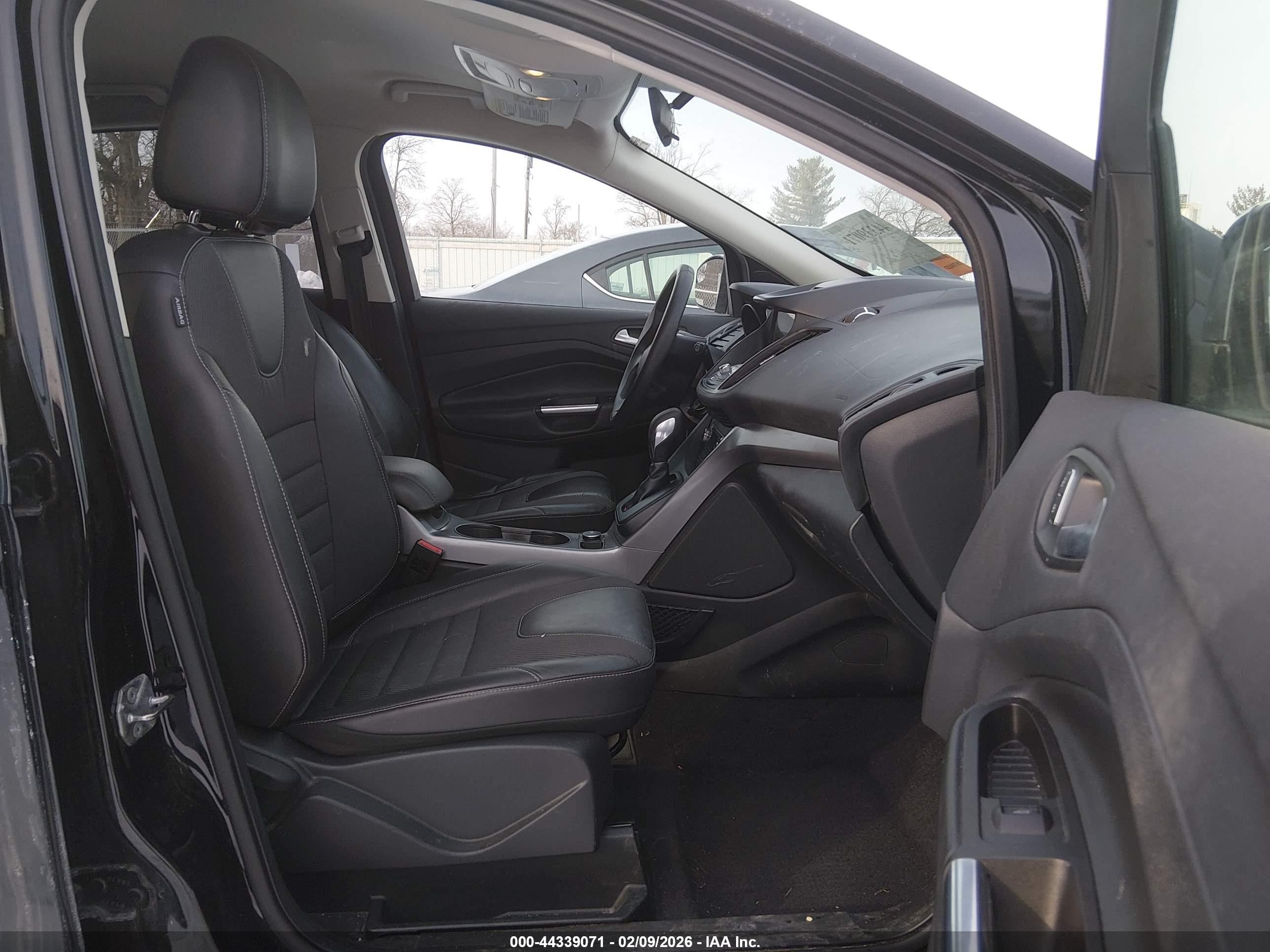 FORD ESCAPE image 5