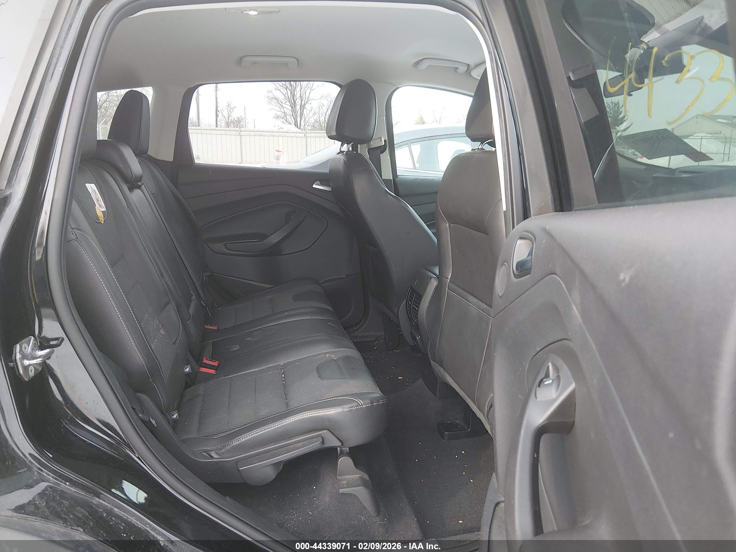 FORD ESCAPE image 8