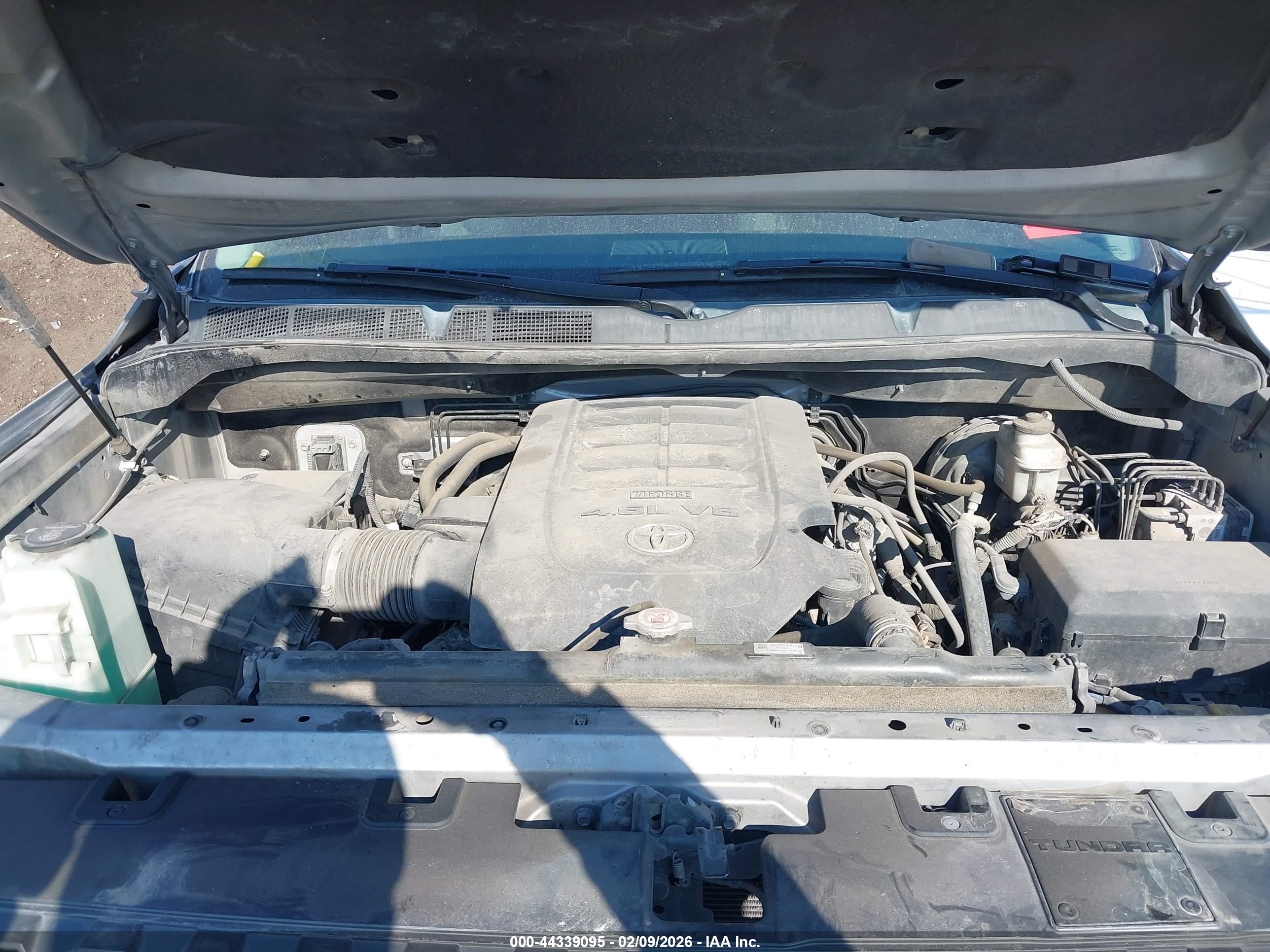 TOYOTA TUNDRA image 10