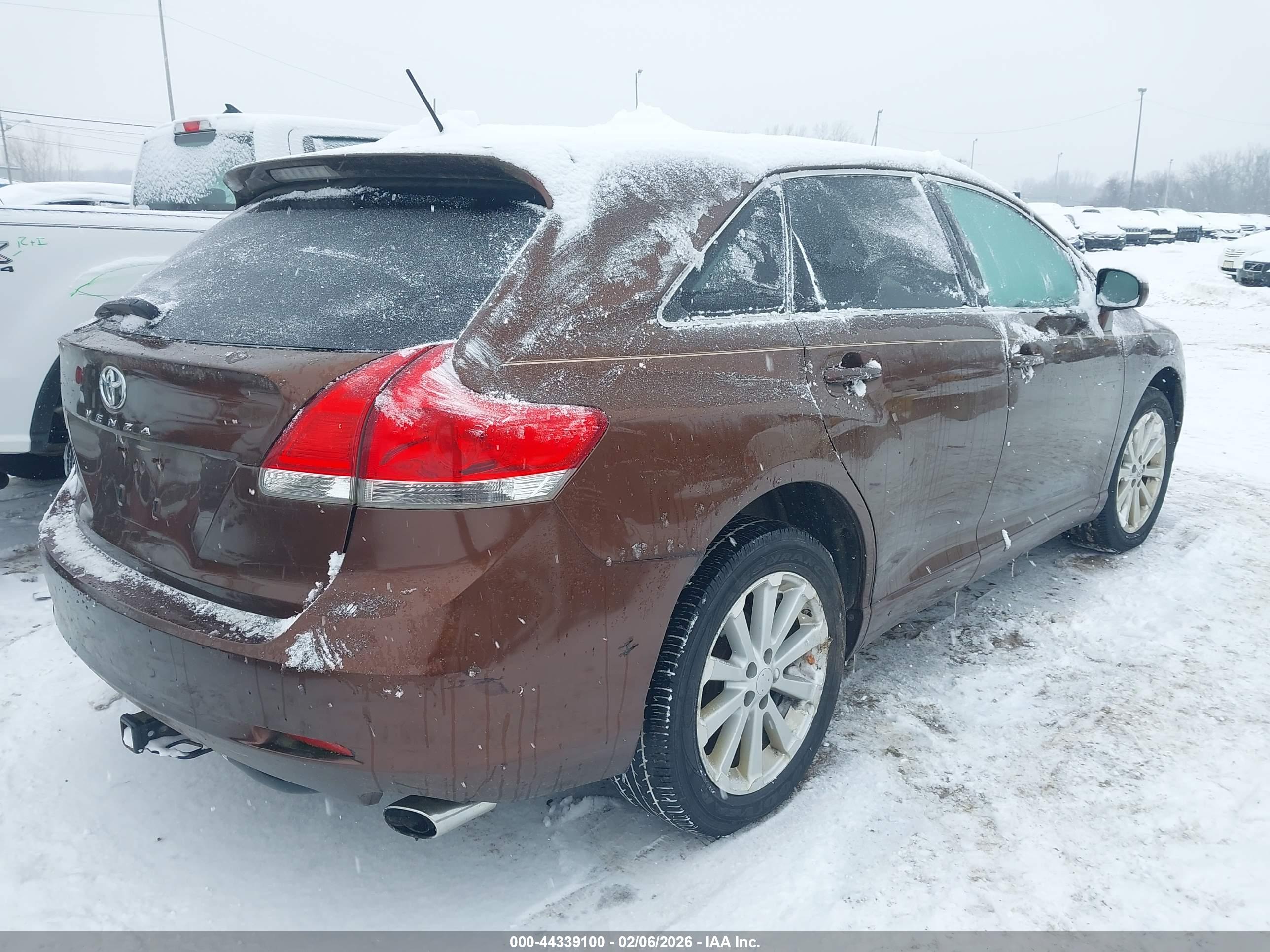 TOYOTA VENZA image 4