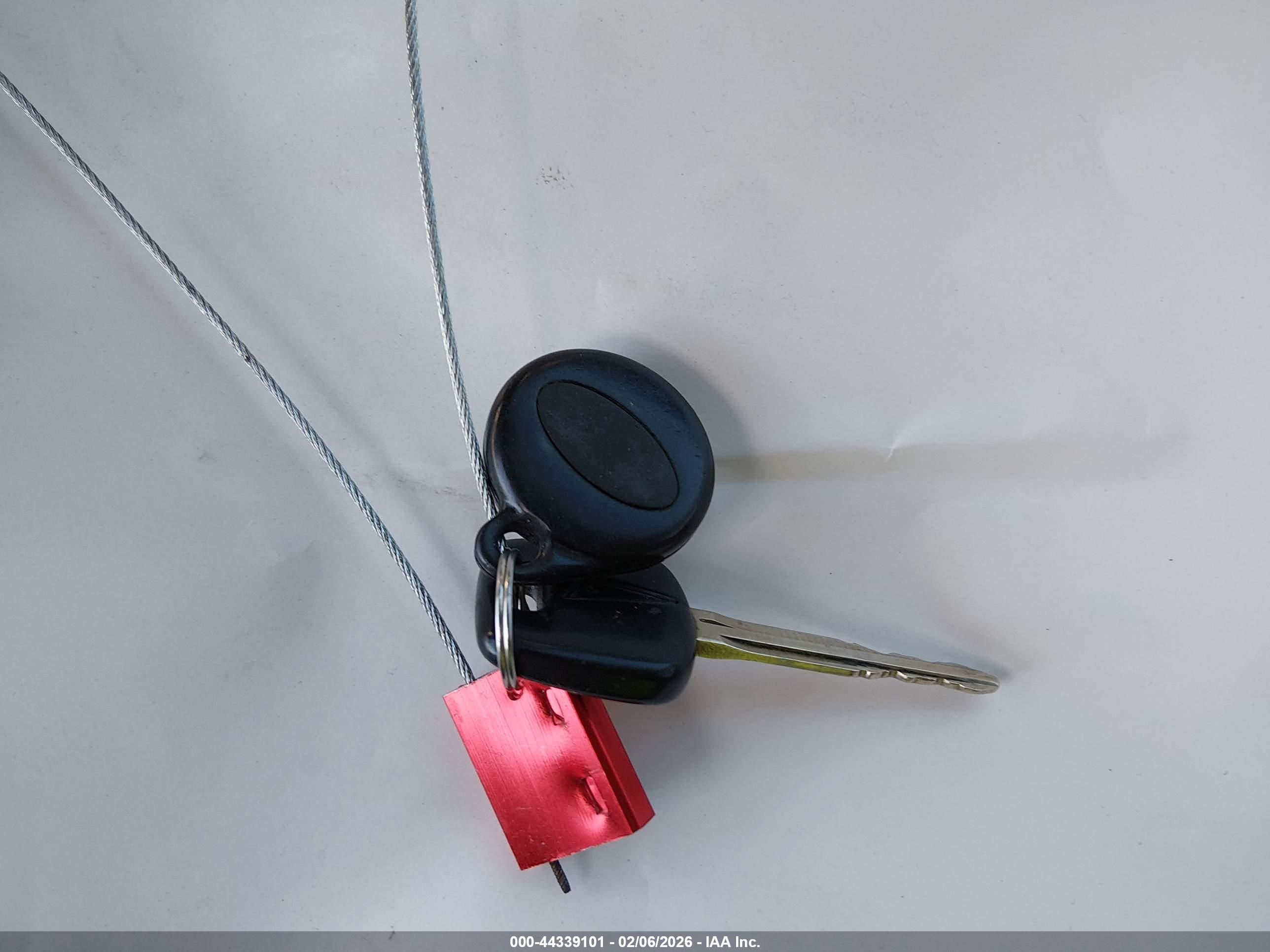 PONTIAC VIBE image 11