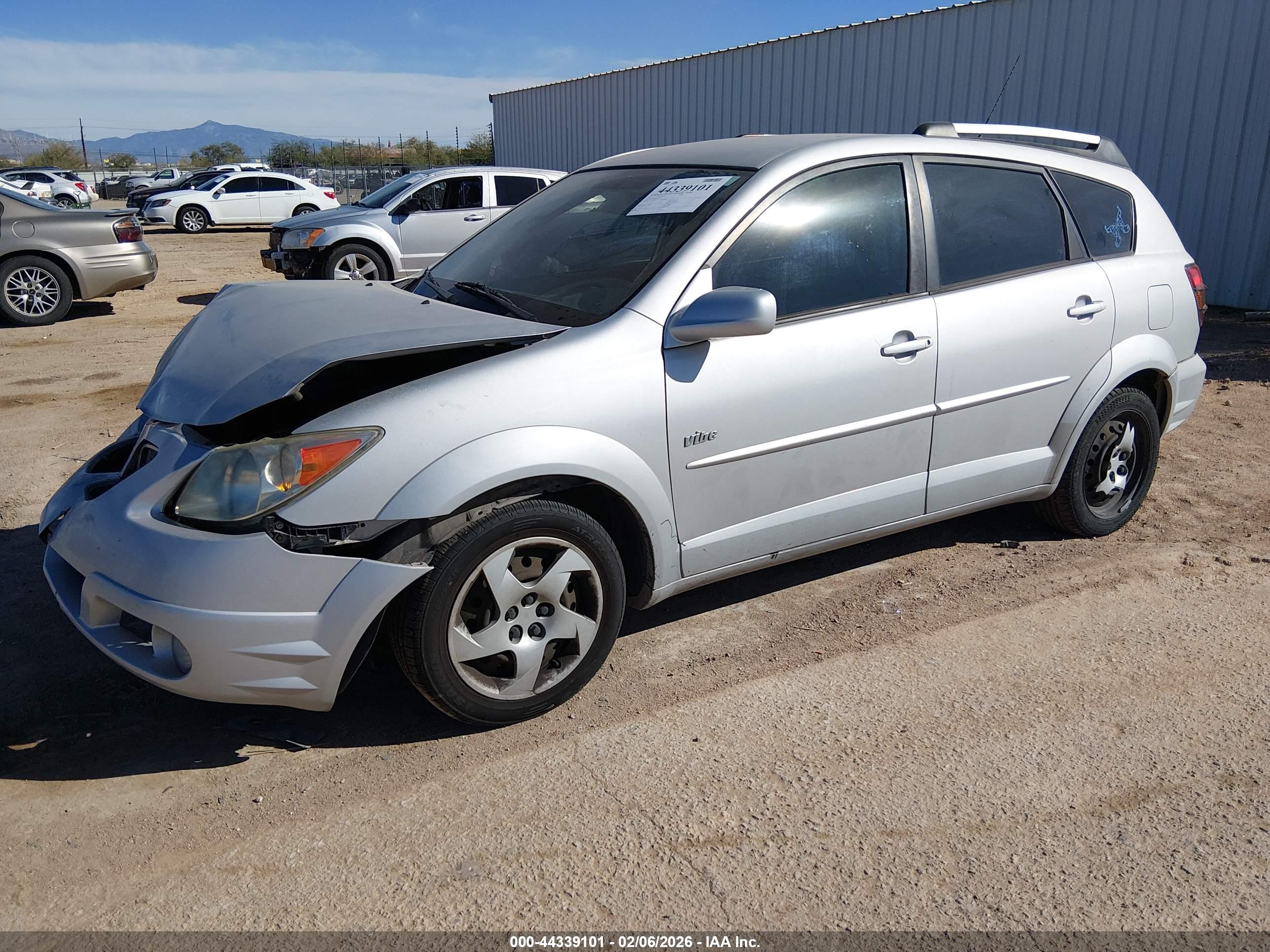 PONTIAC VIBE image 2