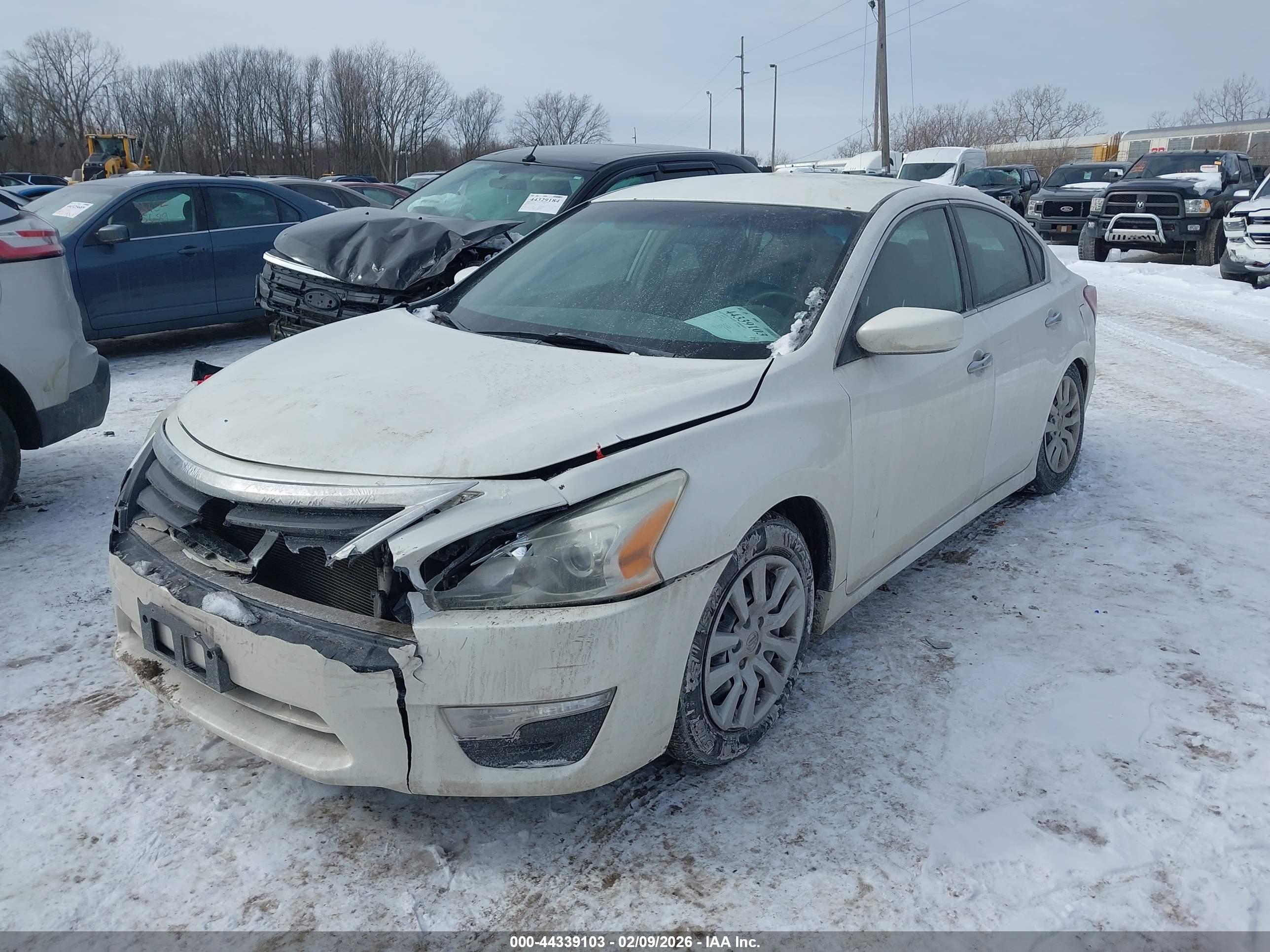 NISSAN ALTIMA image 2
