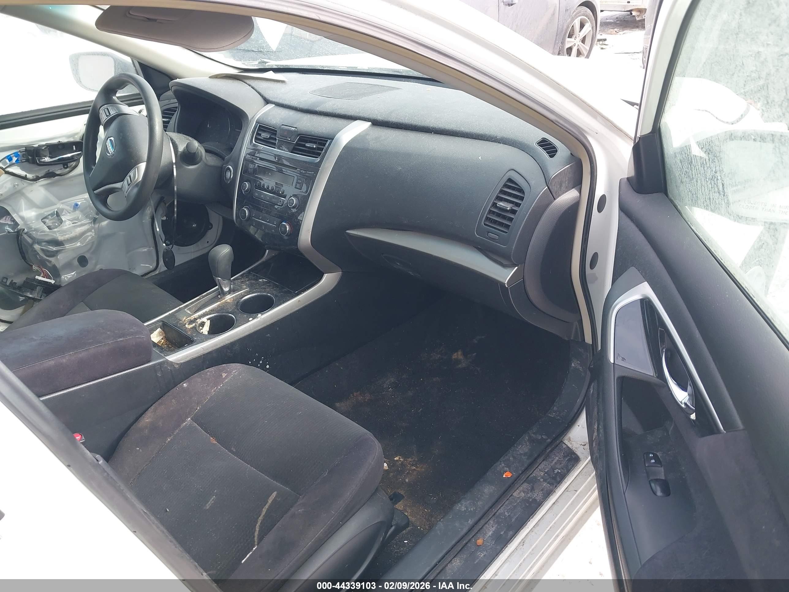 NISSAN ALTIMA image 5