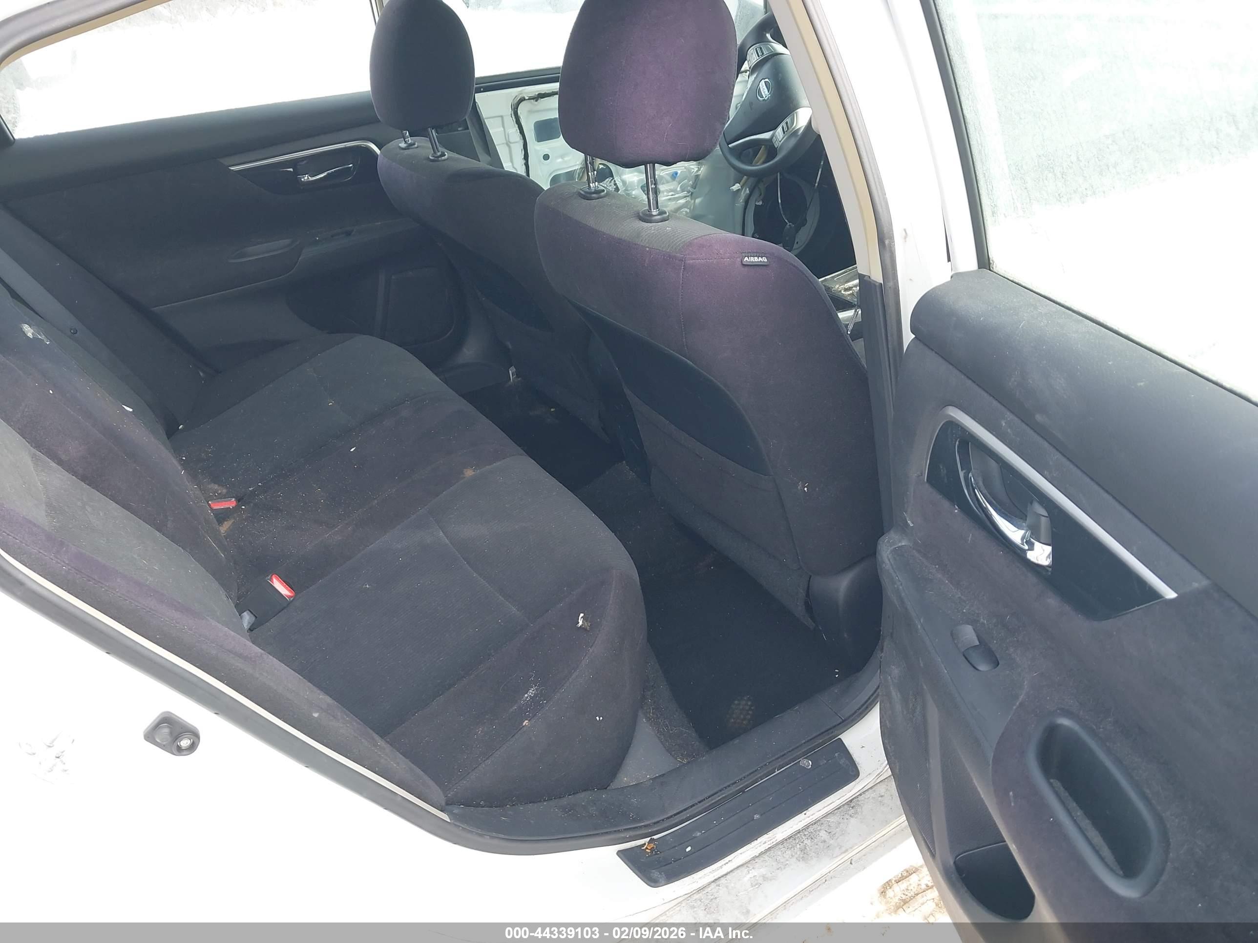NISSAN ALTIMA image 8