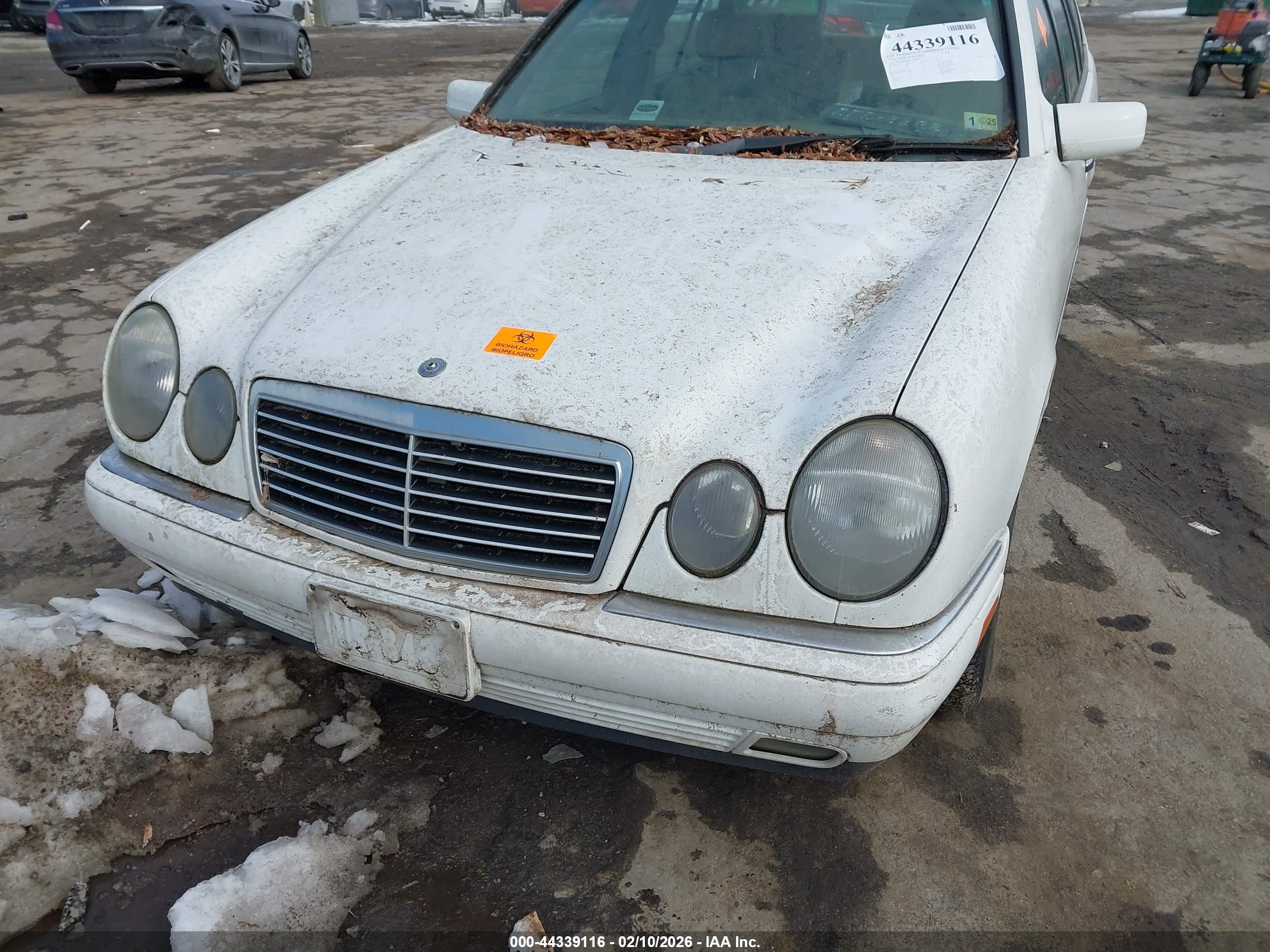 MERCEDES-BENZ E image 6