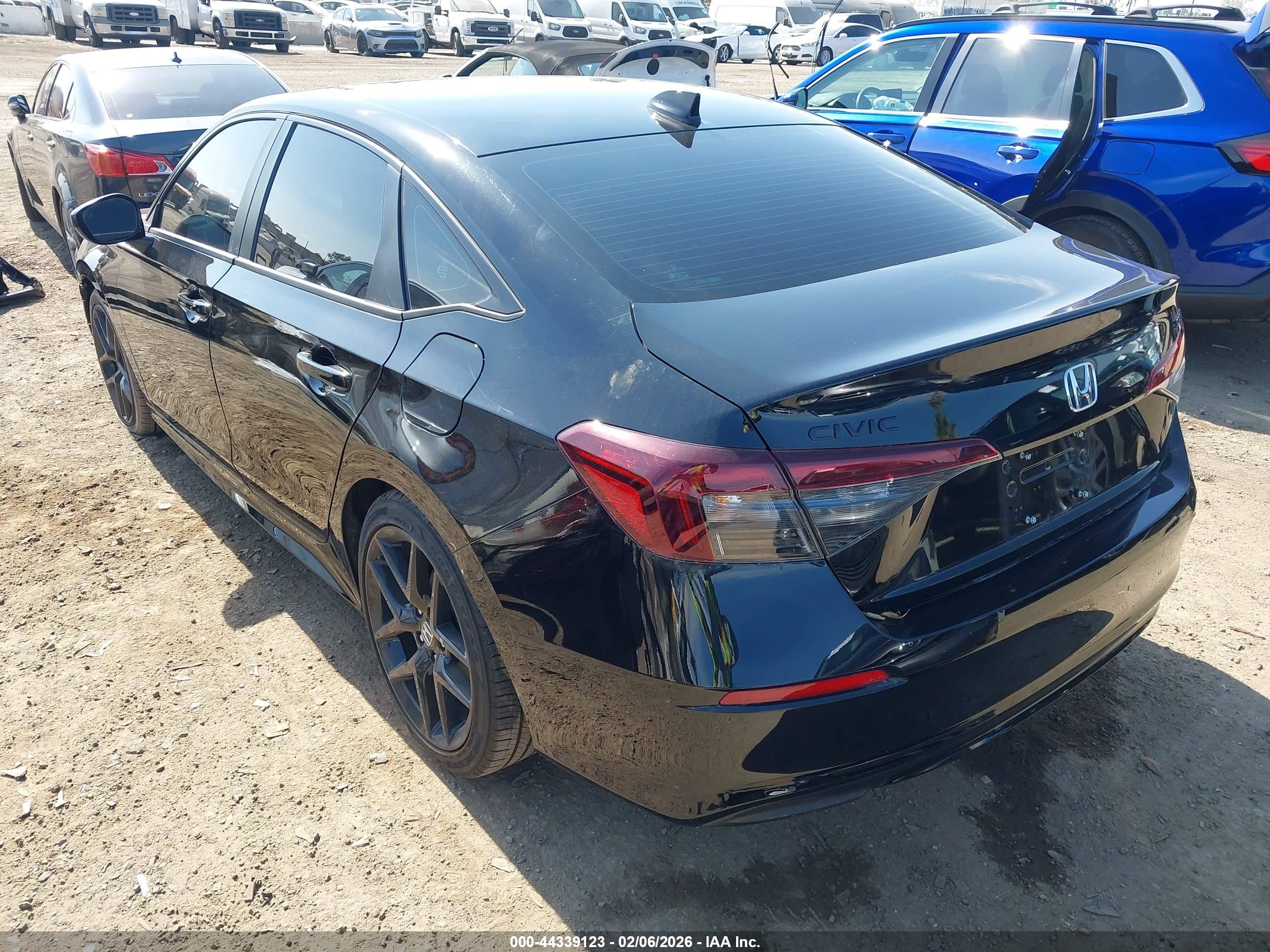 HONDA CIVIC image 3