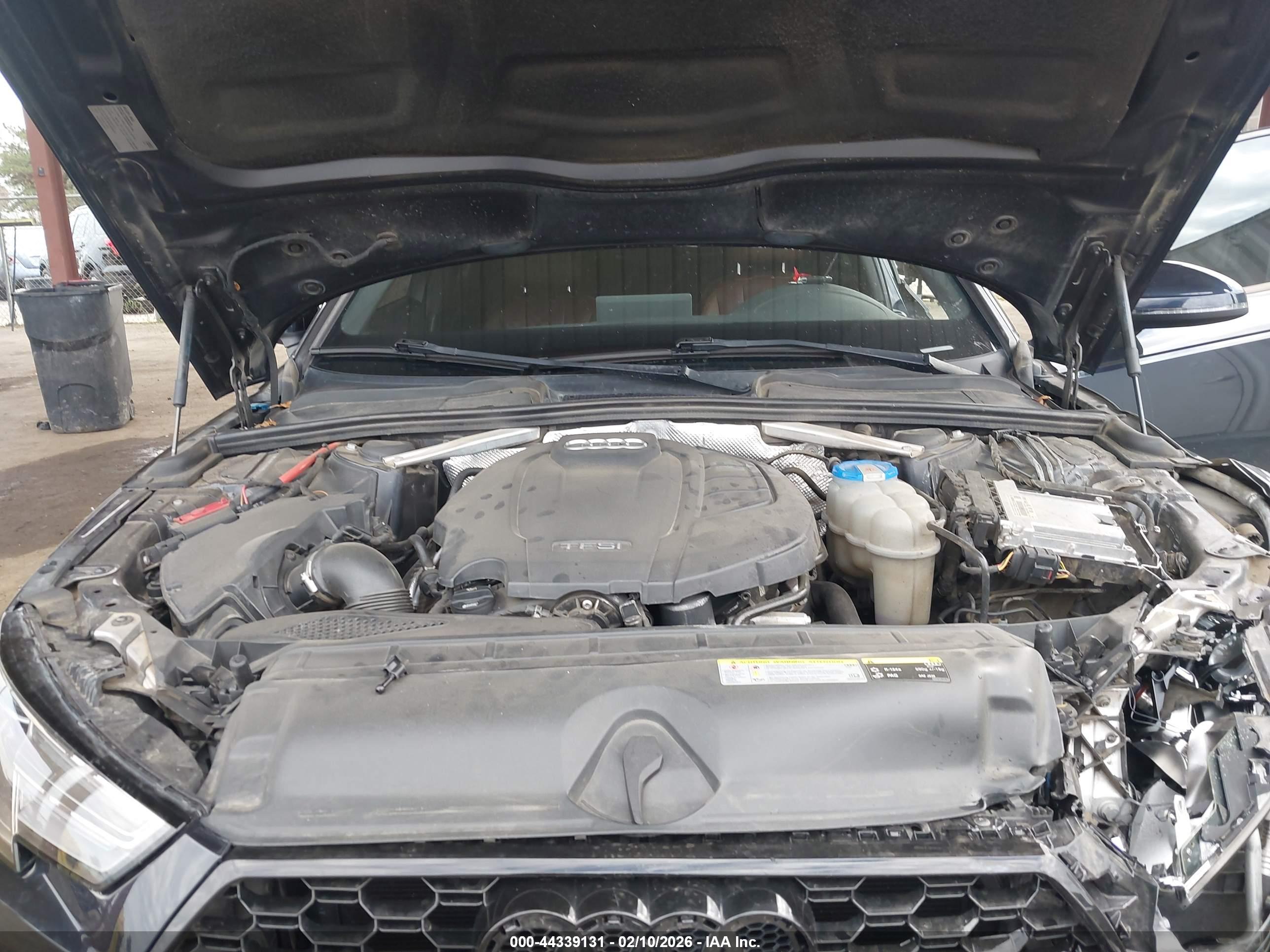 AUDI A4 image 10