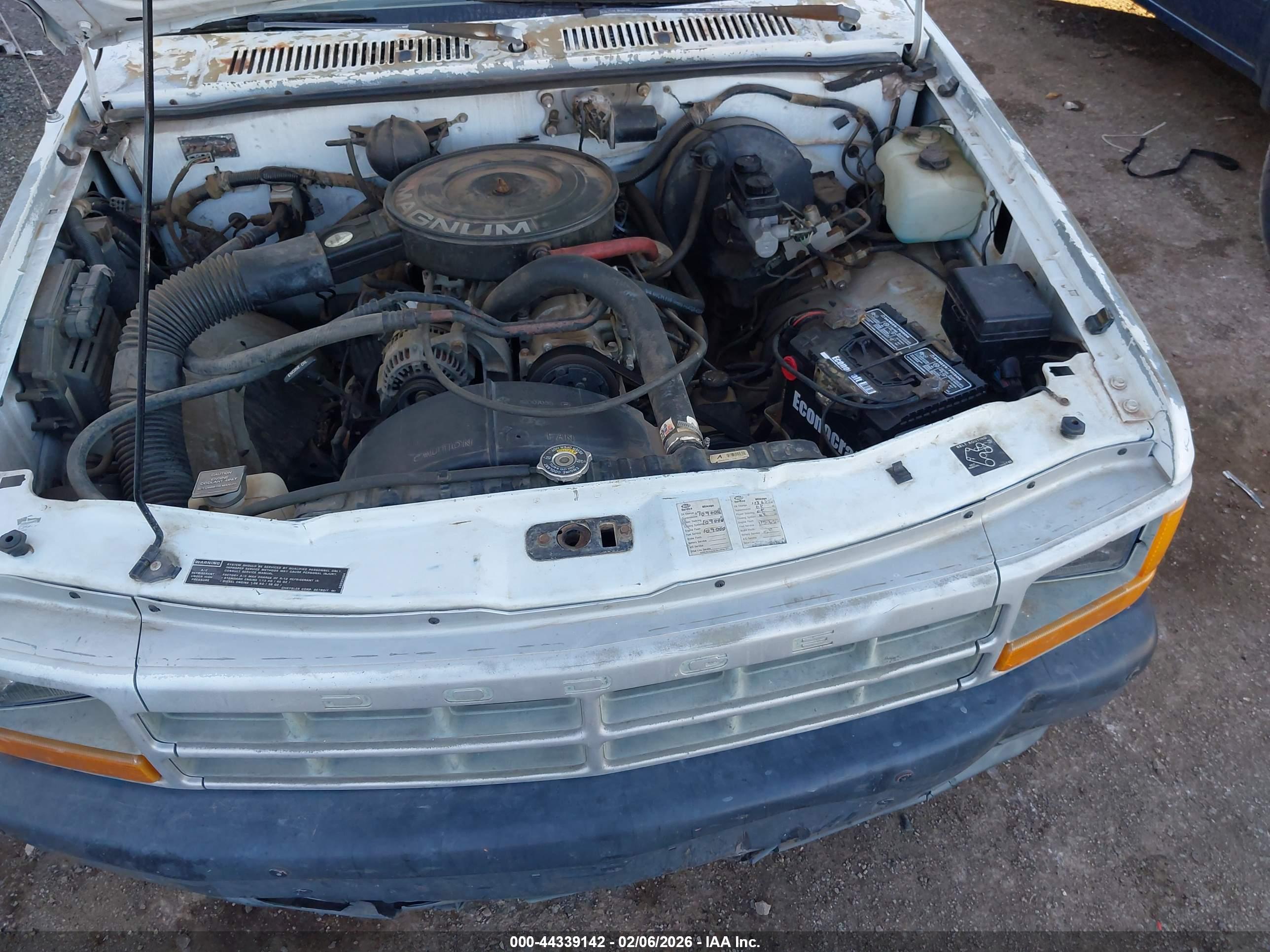 DODGE DAKOTA image 10