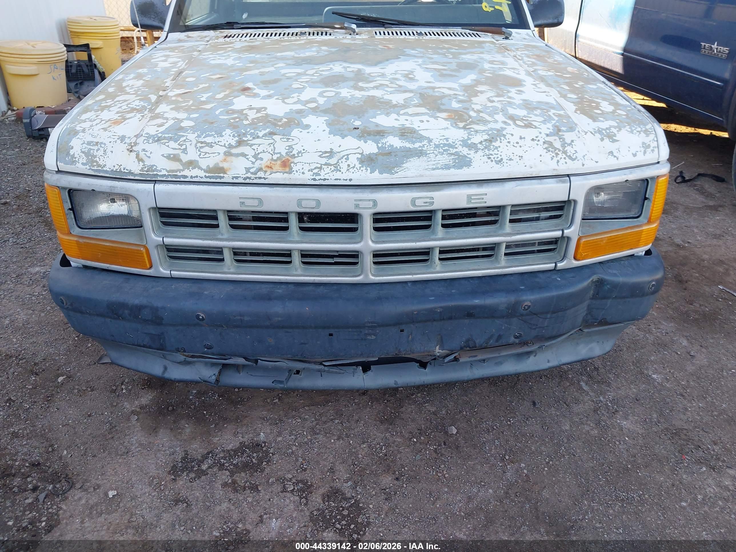 DODGE DAKOTA image 6