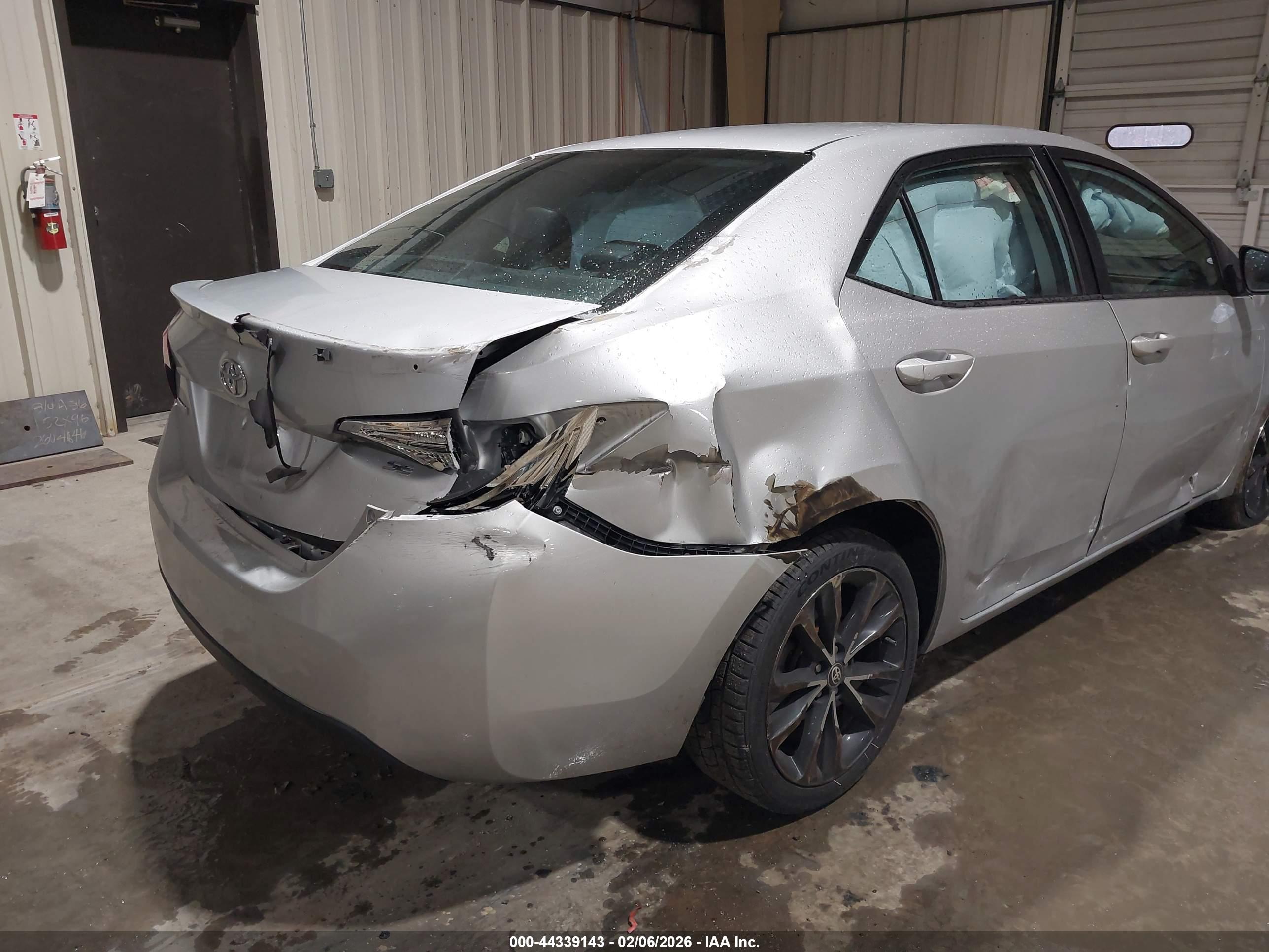 TOYOTA COROLLA image 6