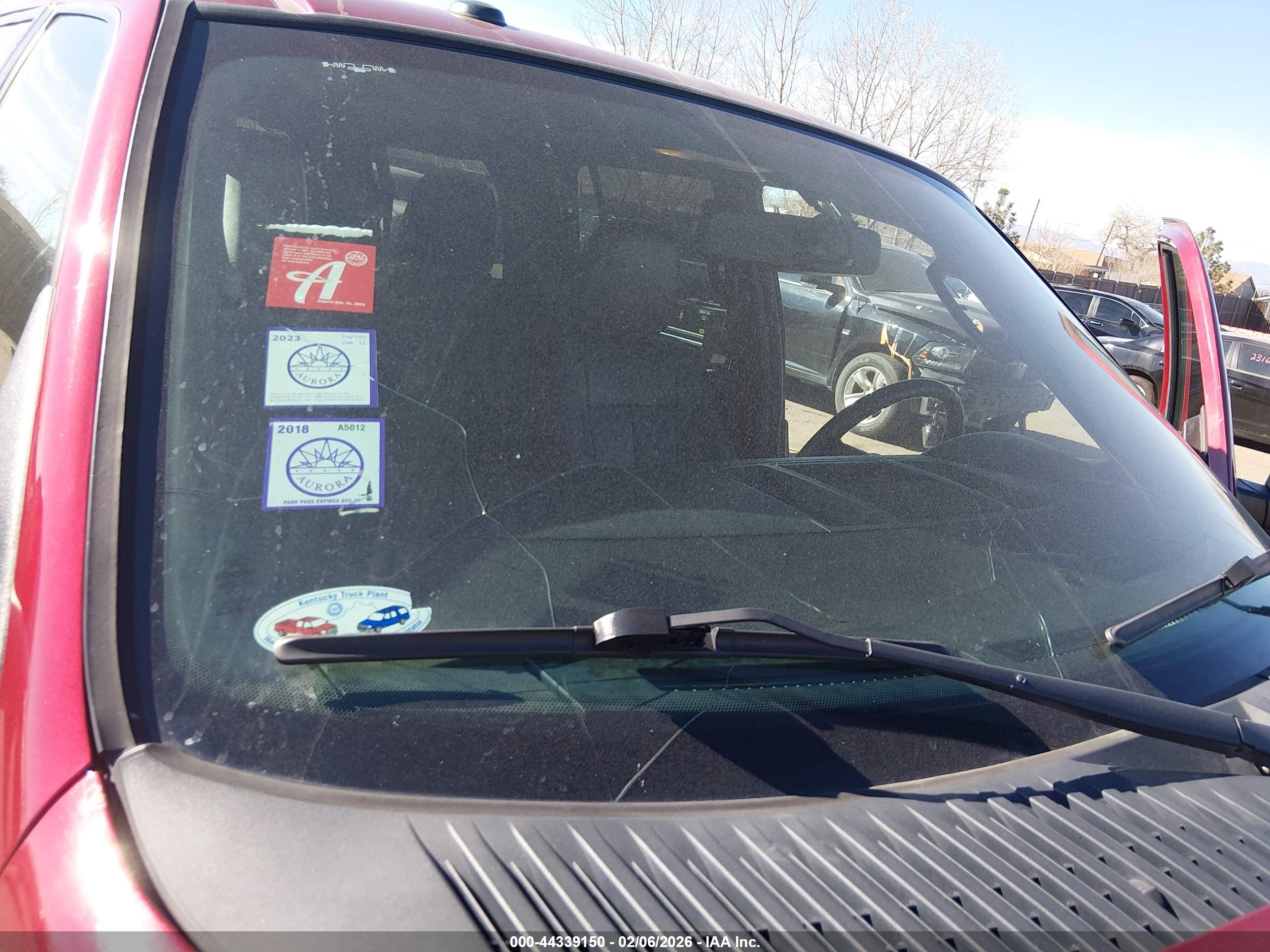 FORD EXPEDITION image 6