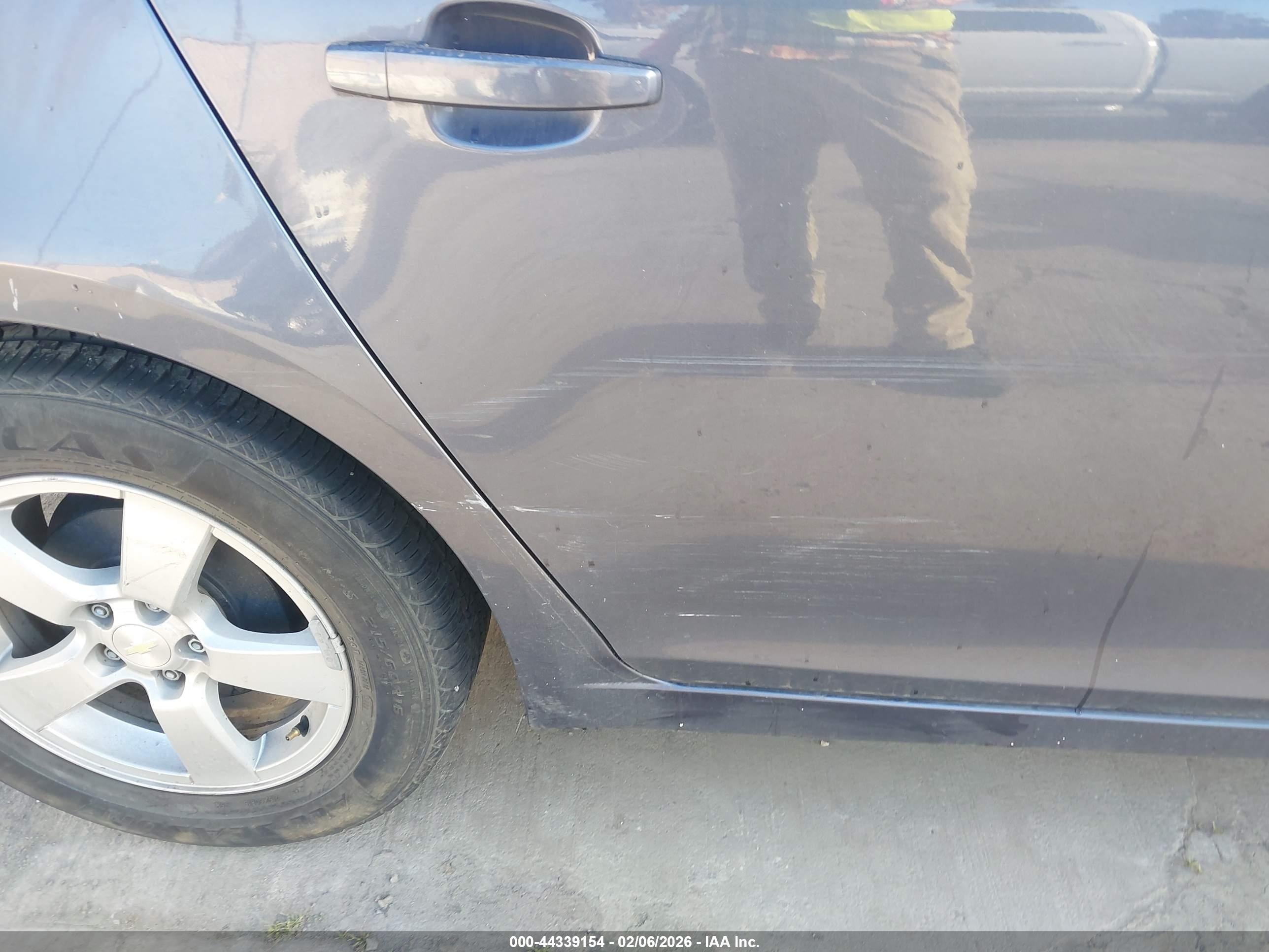 CHEVROLET CRUZE image 6