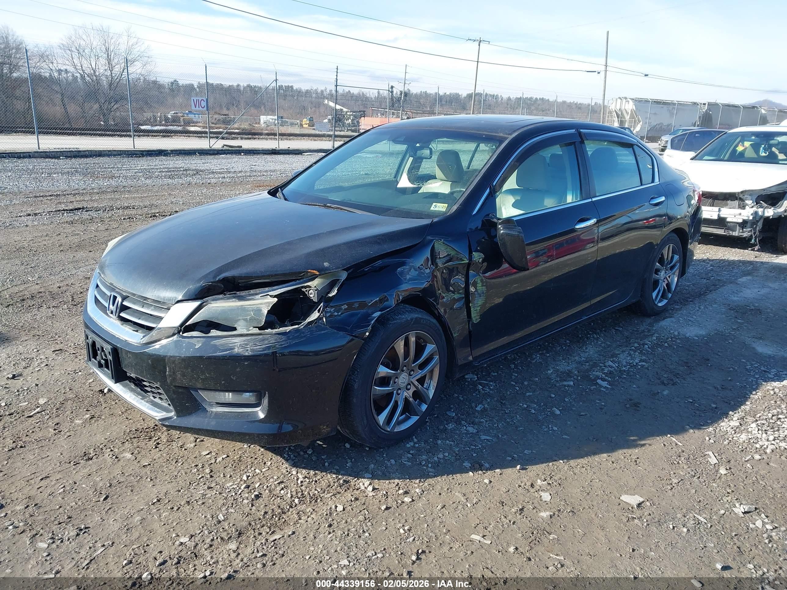 HONDA ACCORD image 2