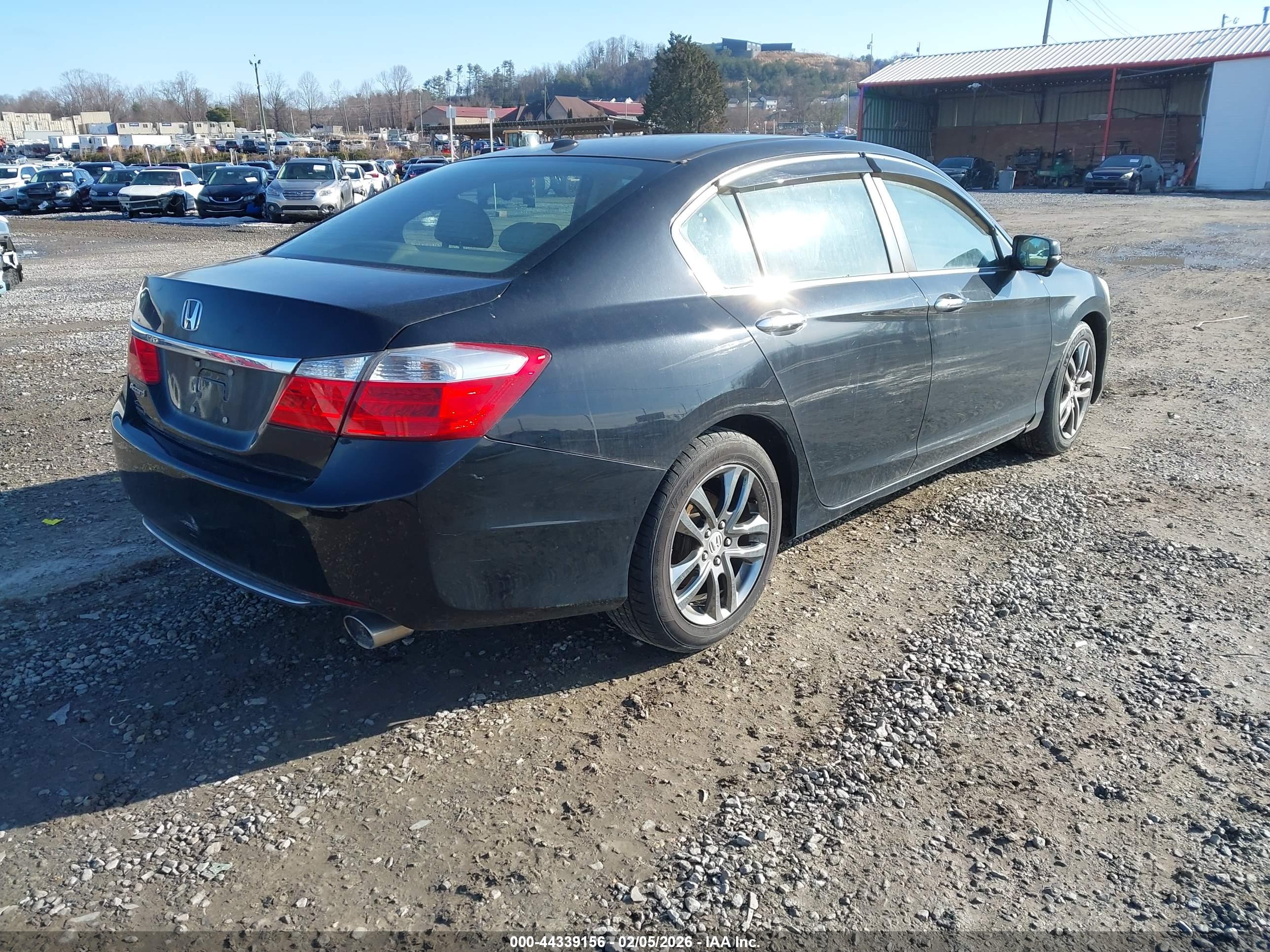 HONDA ACCORD image 4