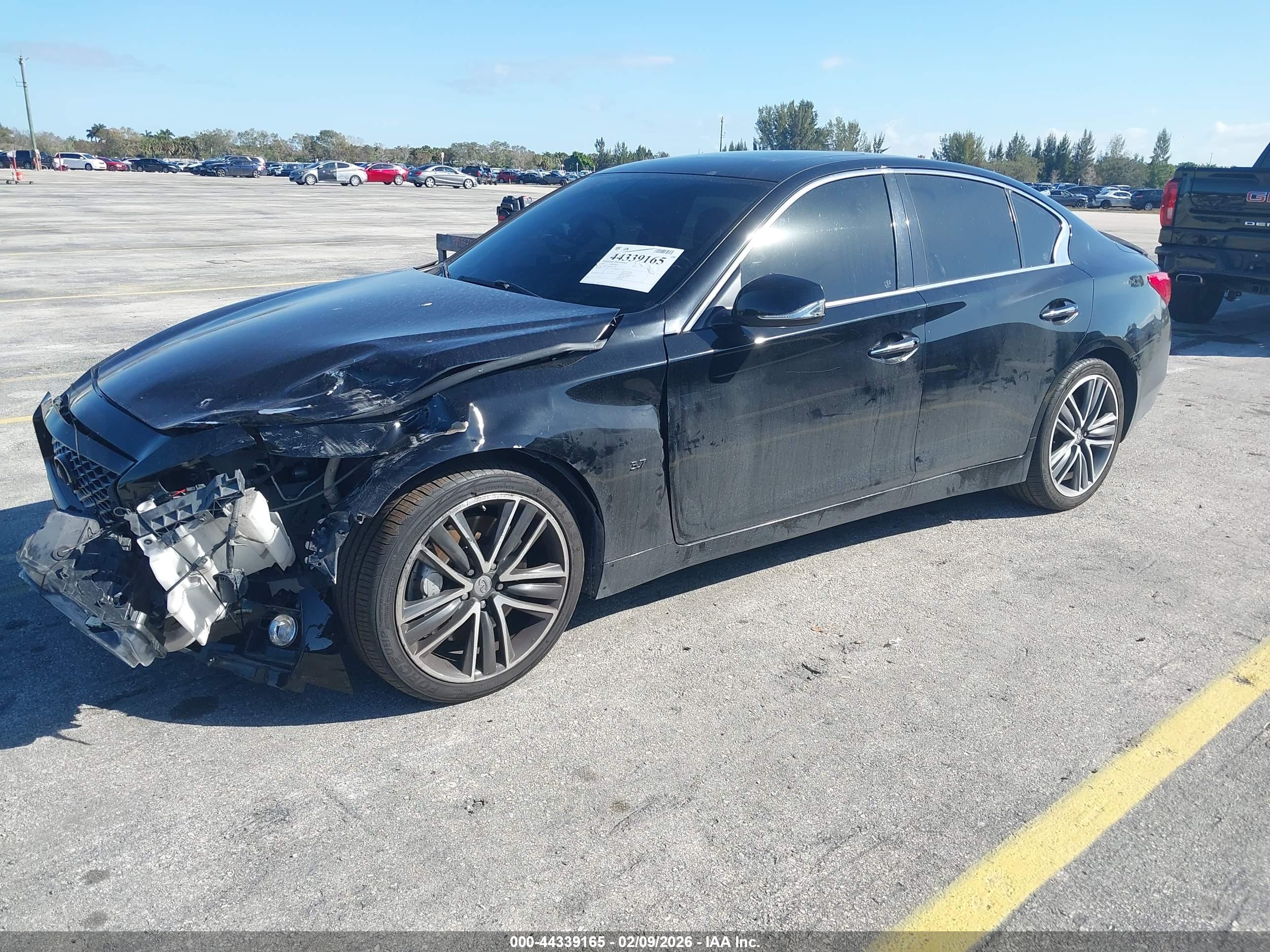 INFINITI Q50 image 2