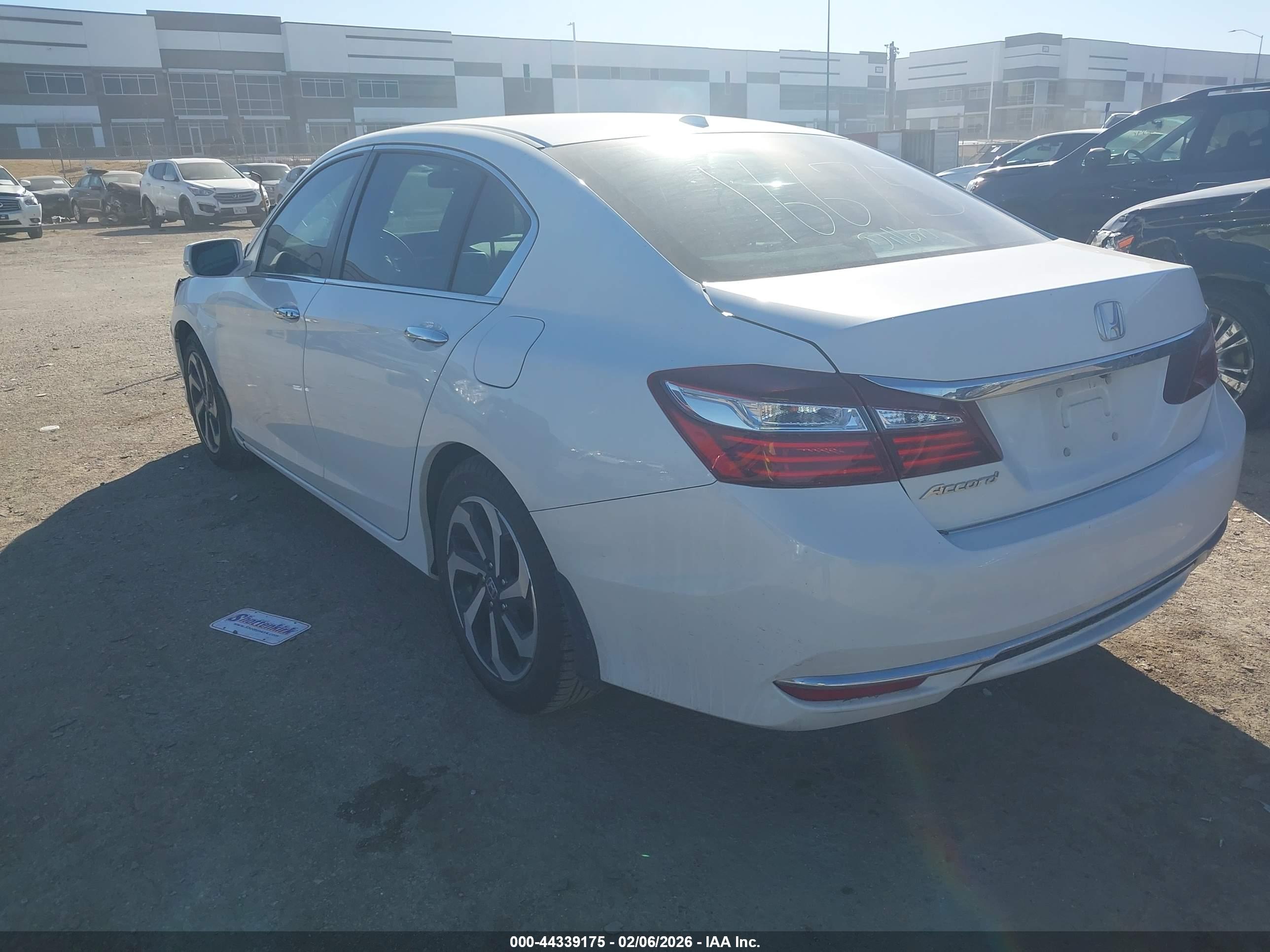 HONDA ACCORD image 3