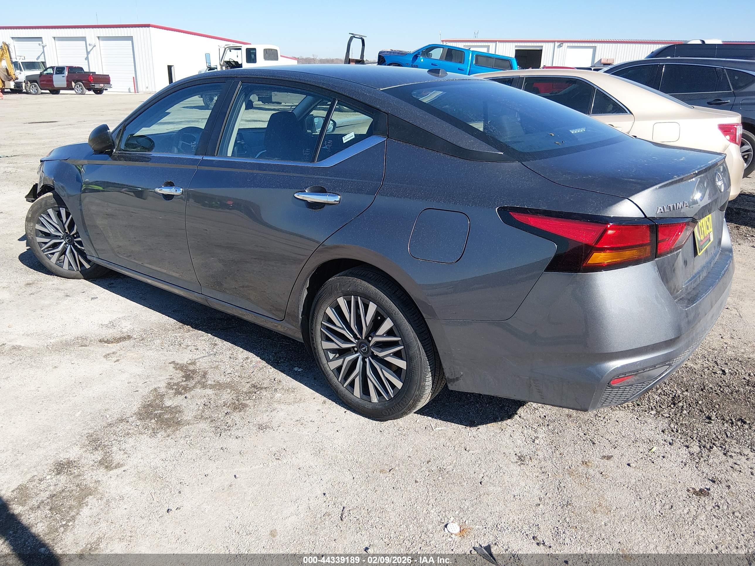 NISSAN ALTIMA image 3