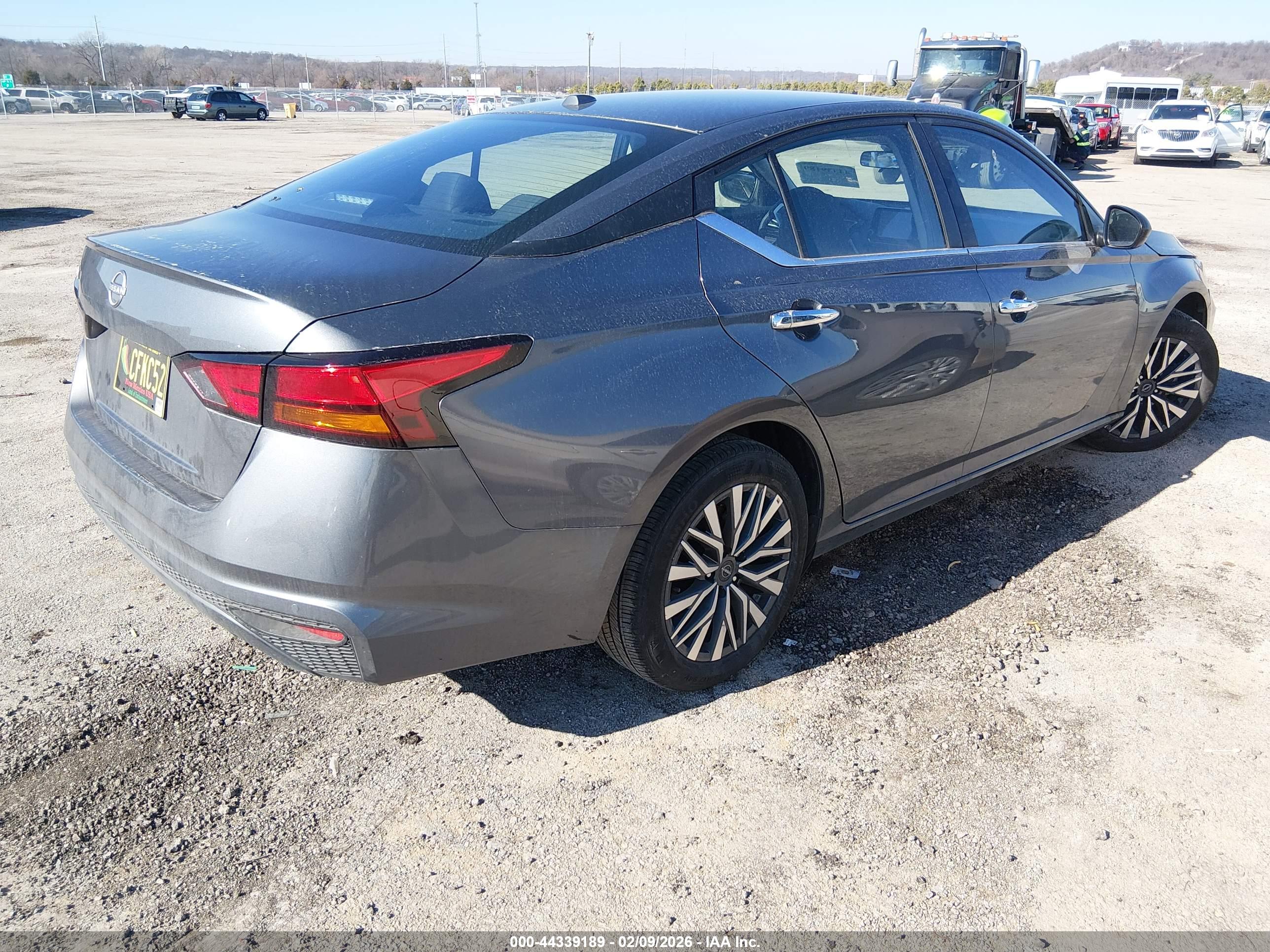 NISSAN ALTIMA image 4