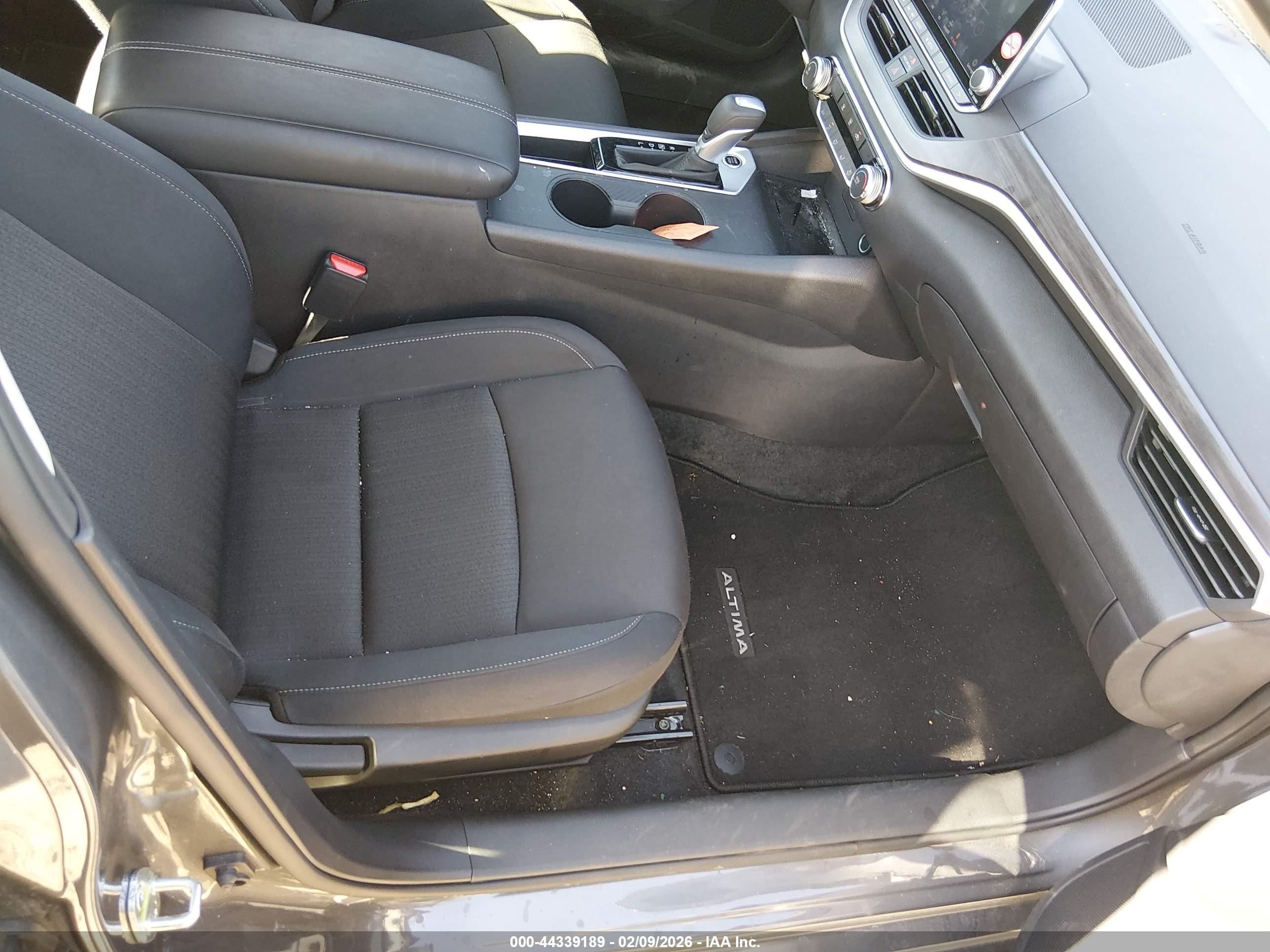 NISSAN ALTIMA image 5