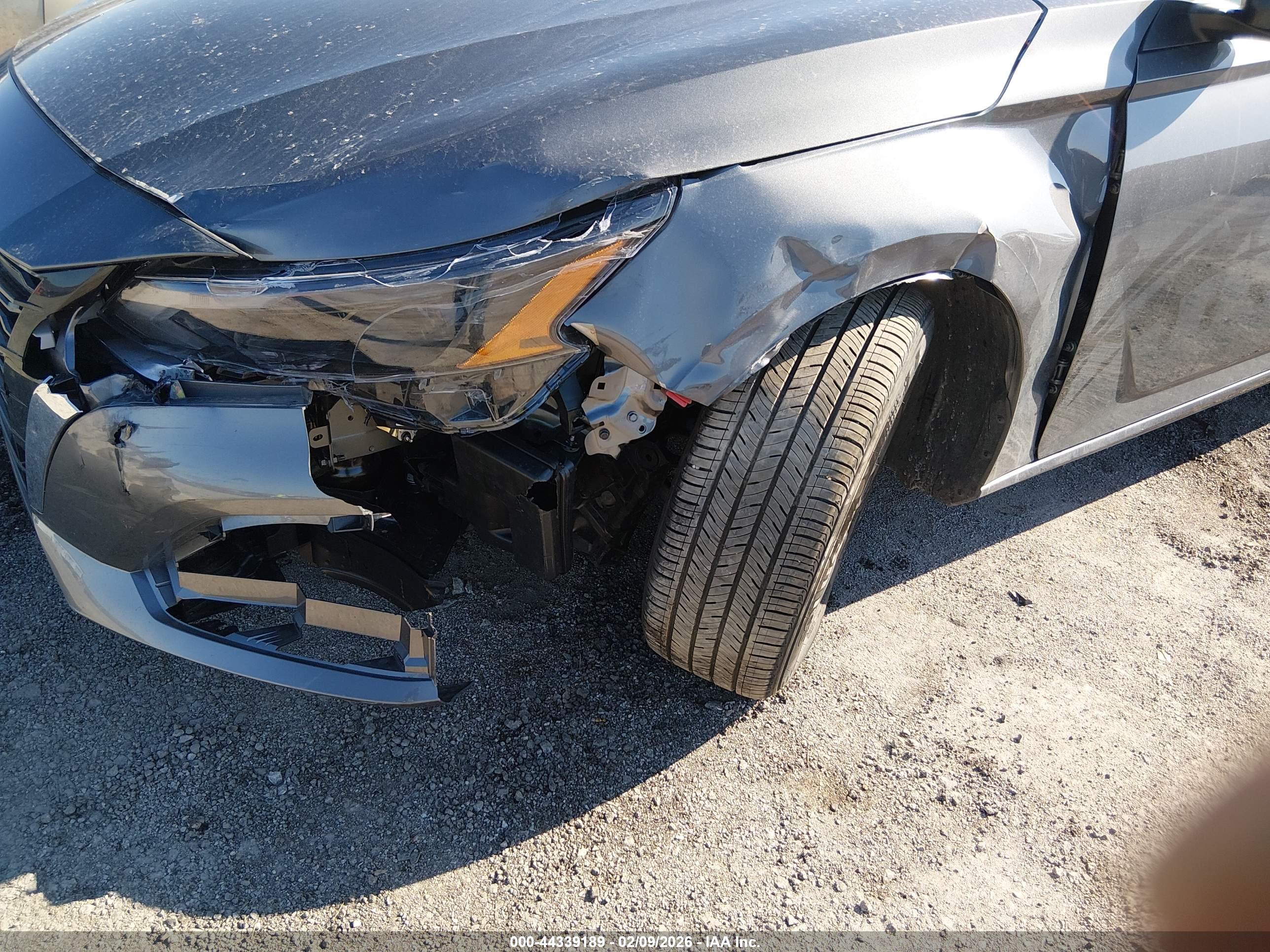 NISSAN ALTIMA image 6