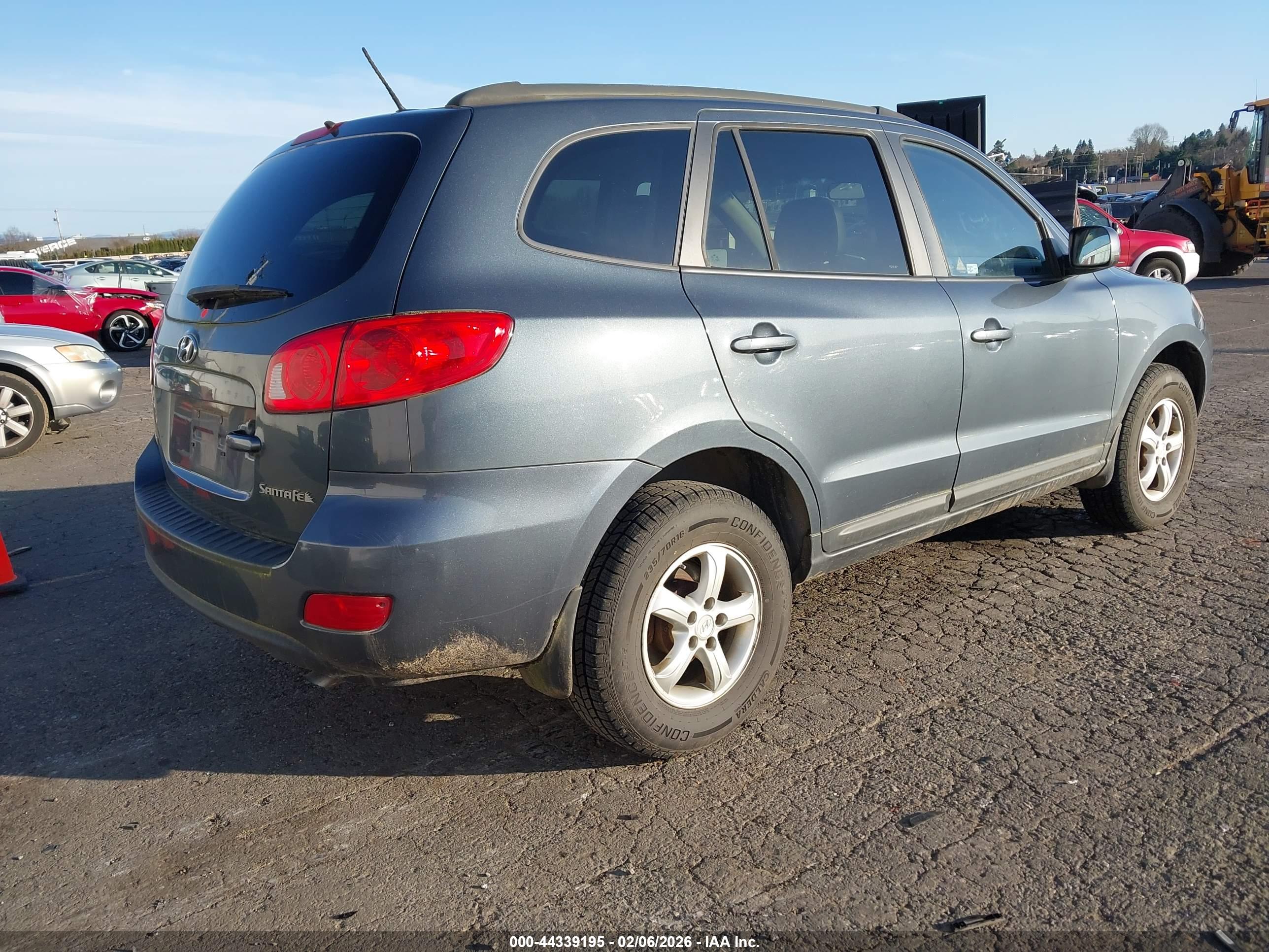 HYUNDAI SANTA image 4