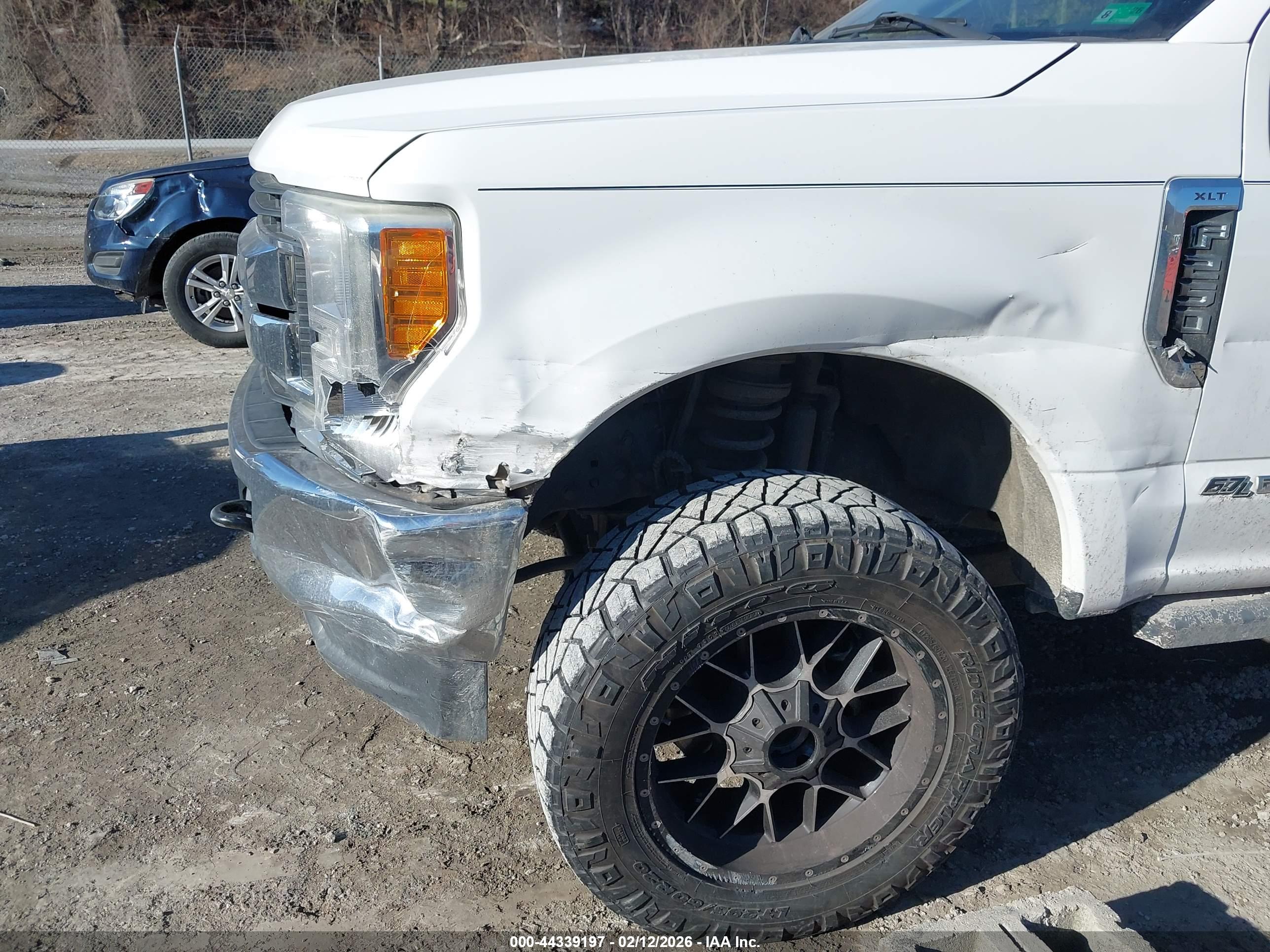 FORD F-250 image 6