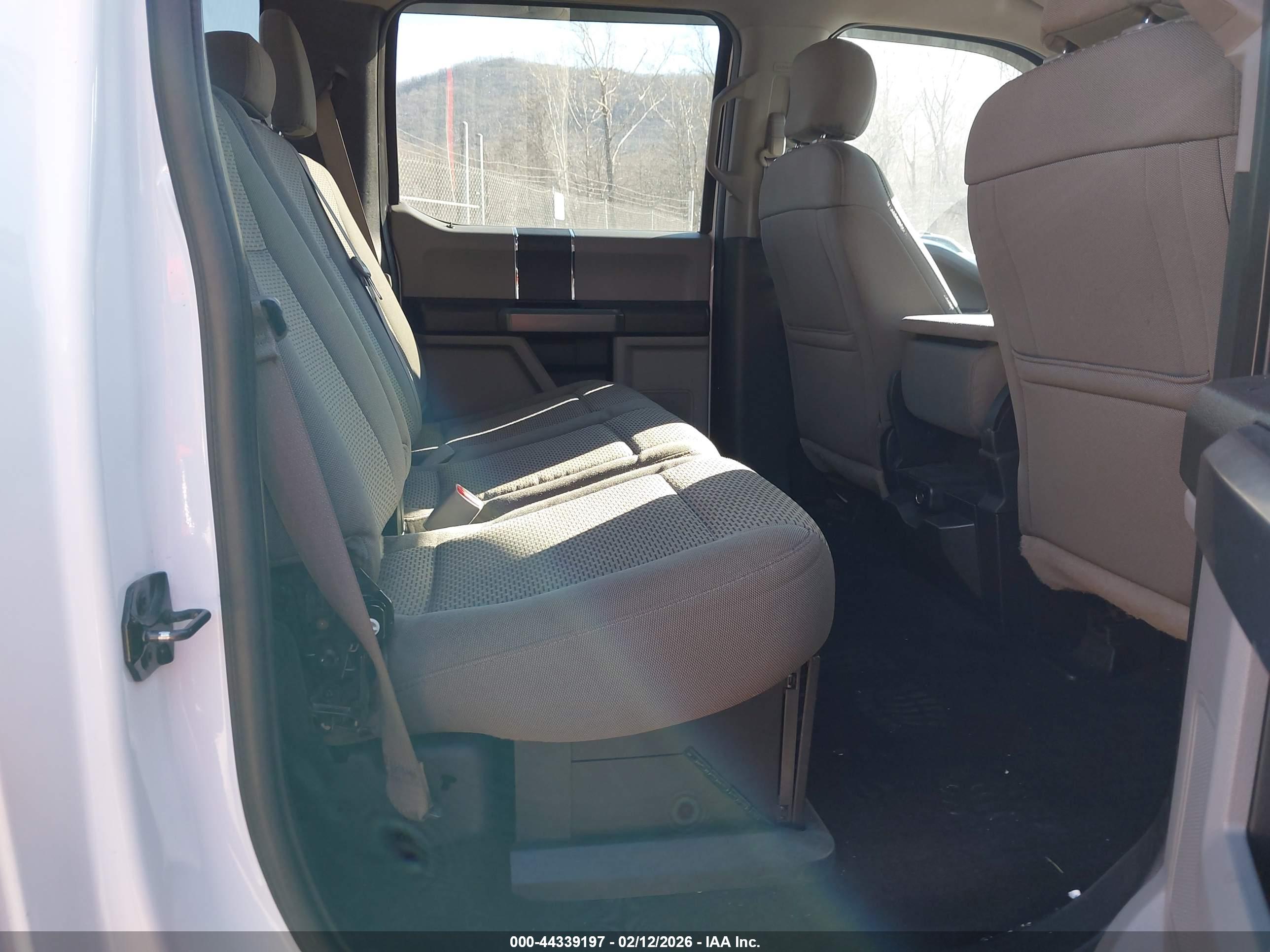 FORD F-250 image 8