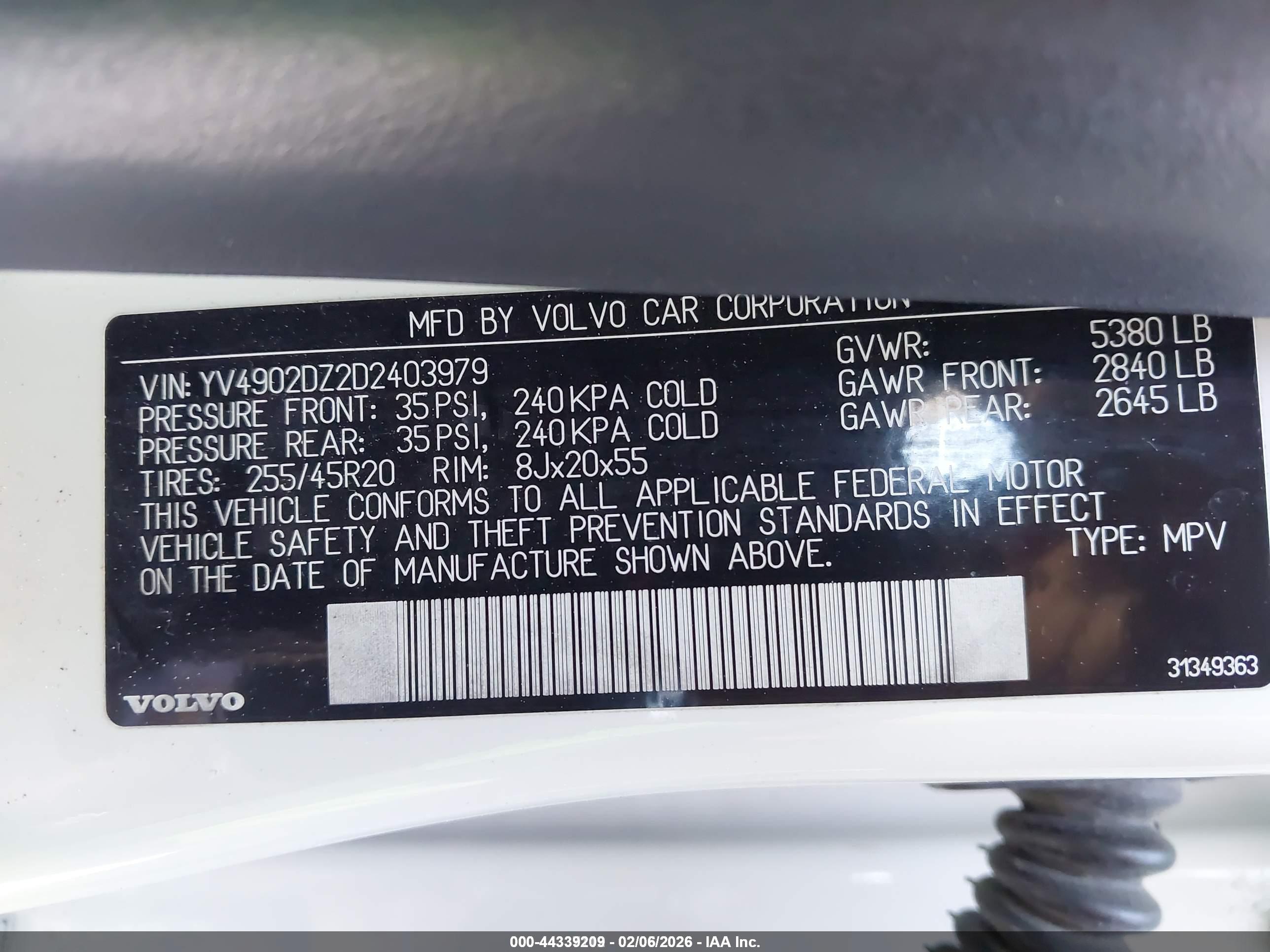 VOLVO XC60 image 9