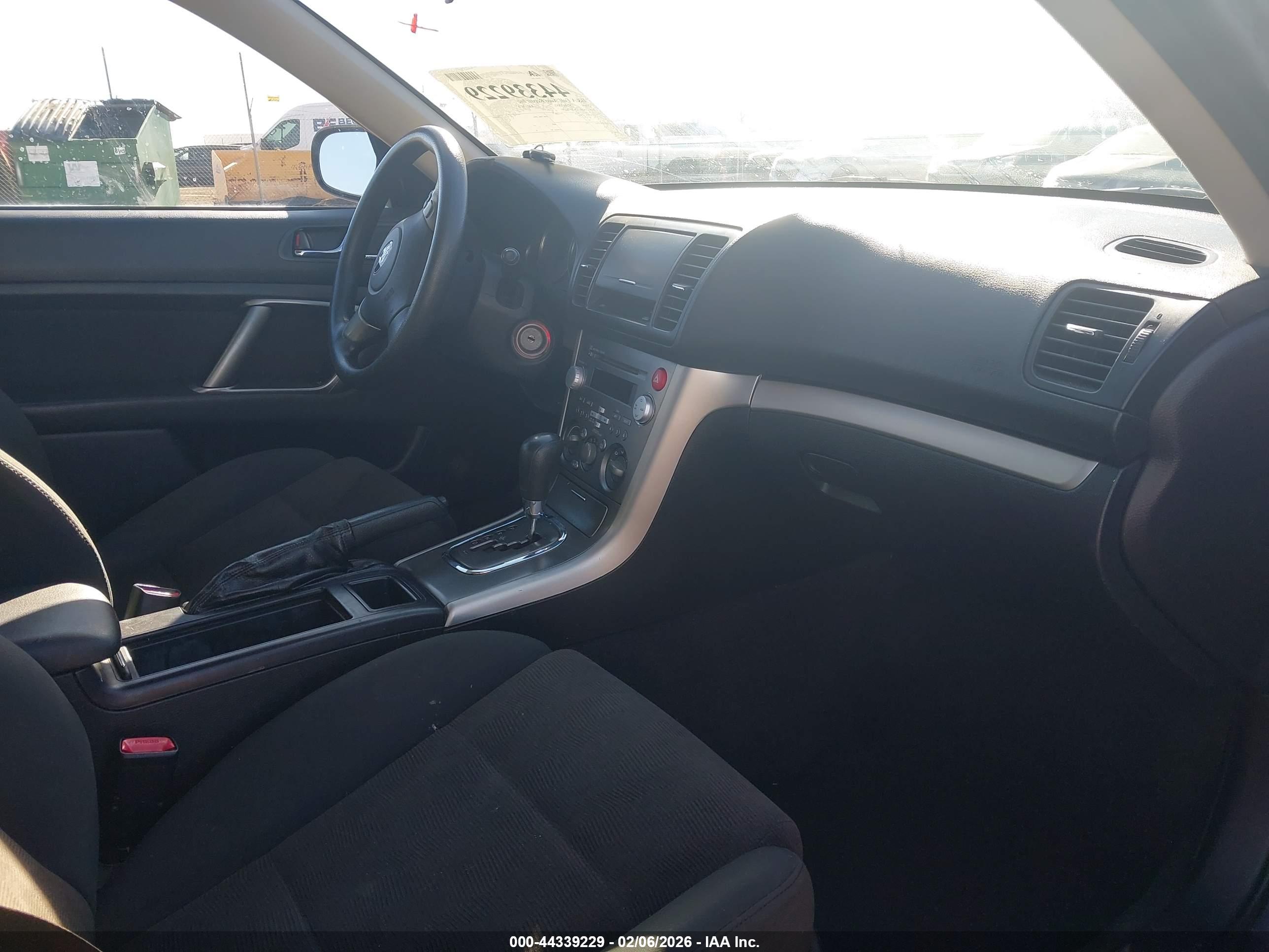 SUBARU LEGACY image 5